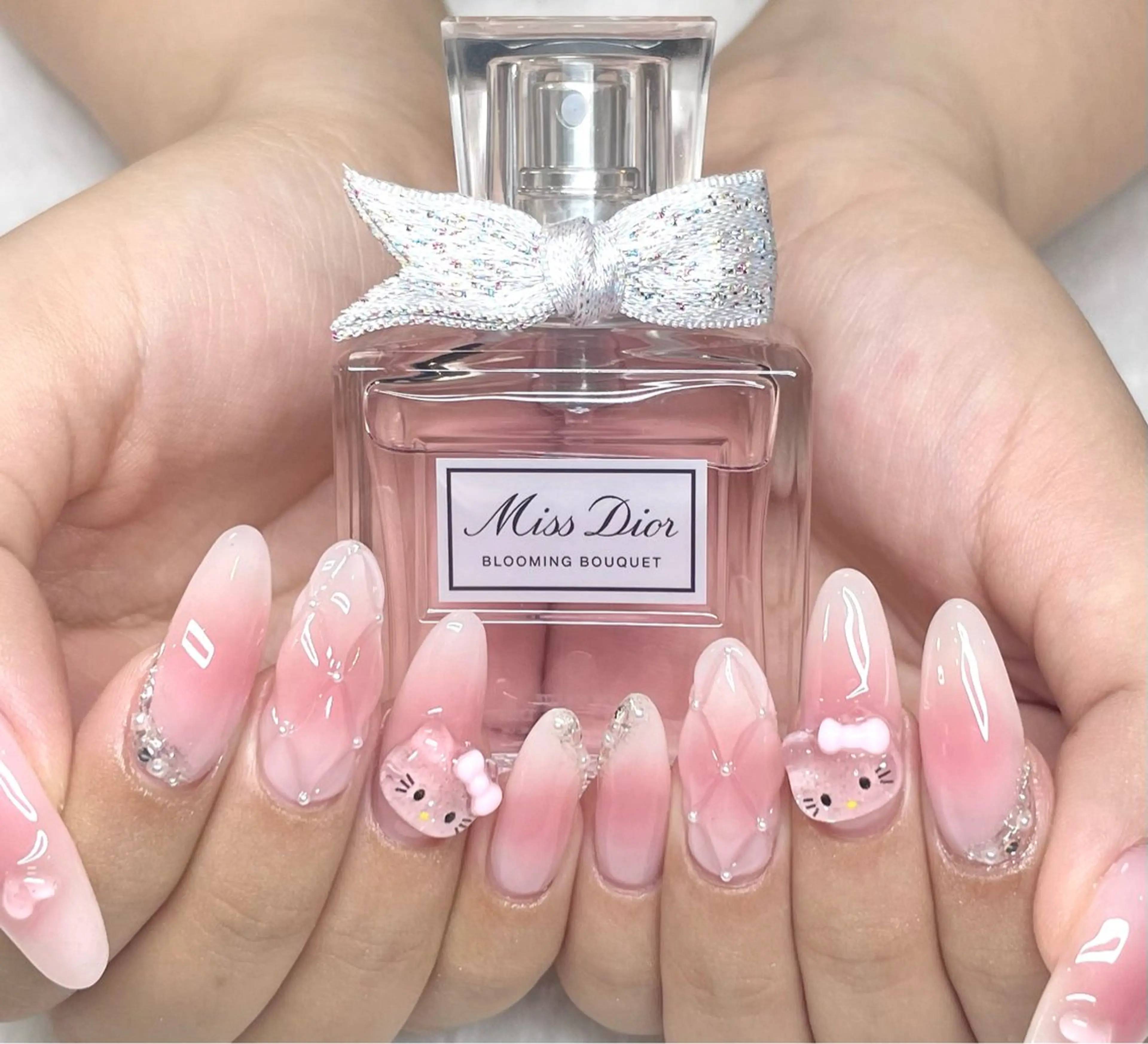 ネイル ChouChou NAIL SALON所属・サキ ChouChouのネイルデザイン