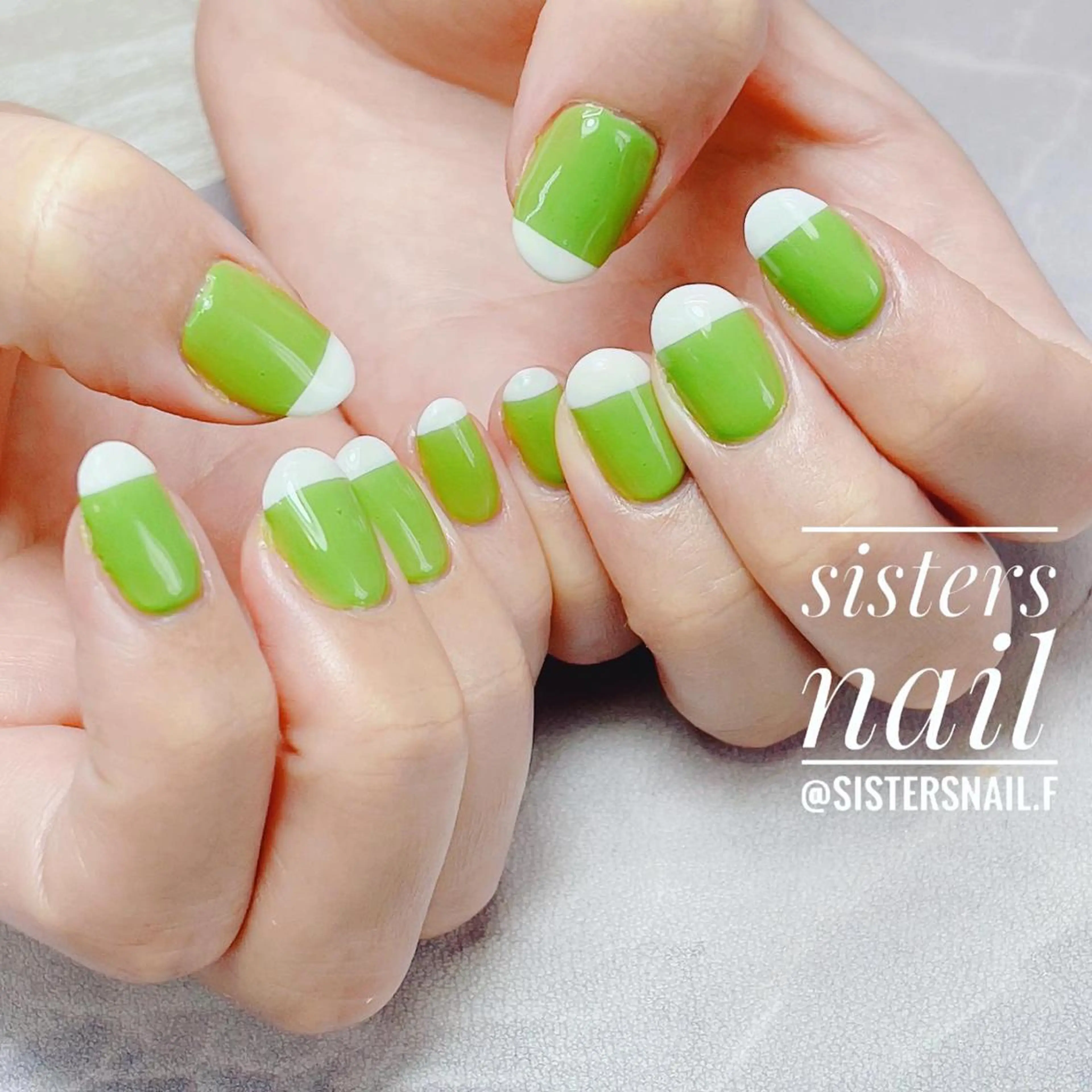 ネイル アートネイル カジュアル フレンチネイル ニュアンスネイル ピスタチオネイル sisters nail.fのネイルデザイン