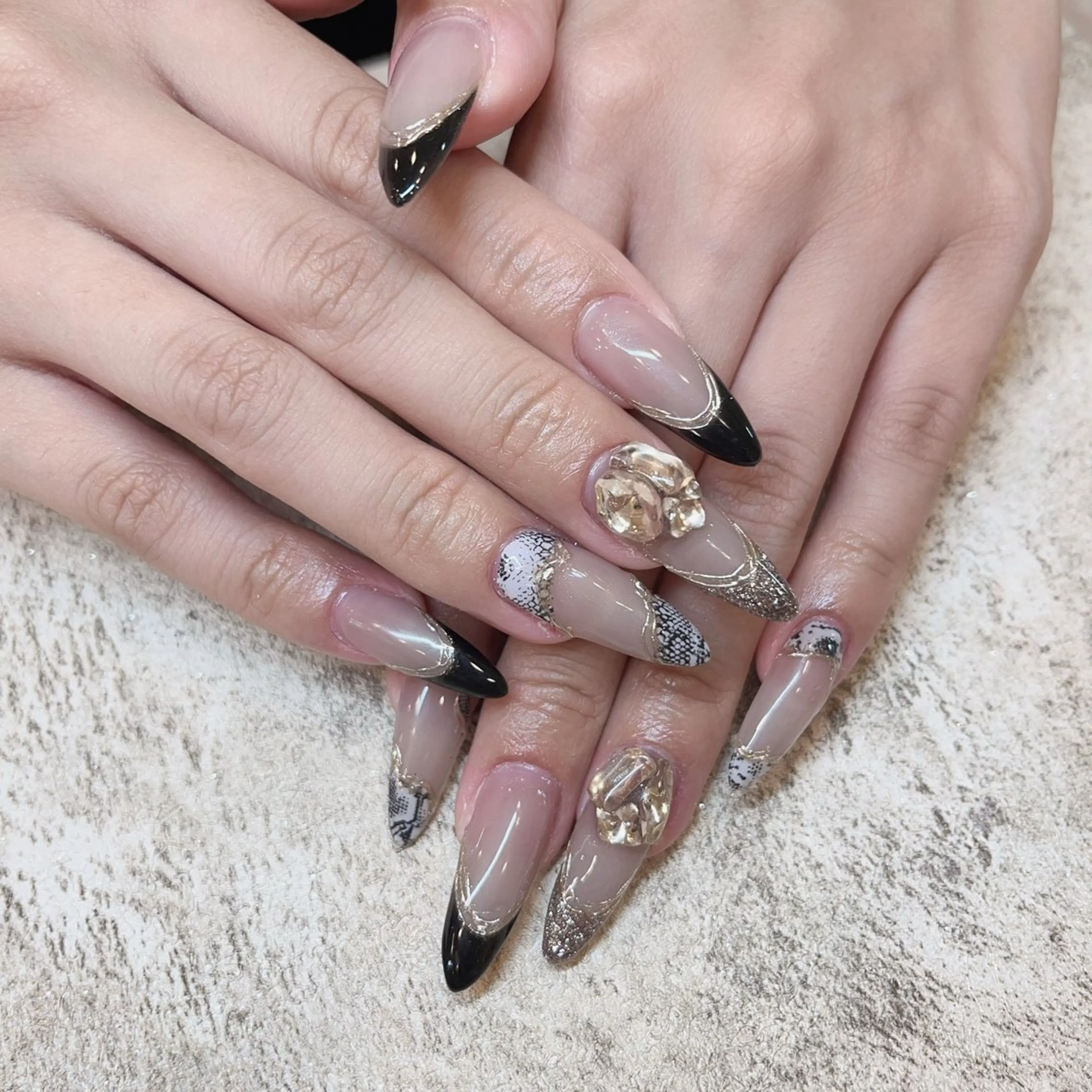 ネイル ハンドネイル ハンドケア COCO ネイルのネイルデザイン