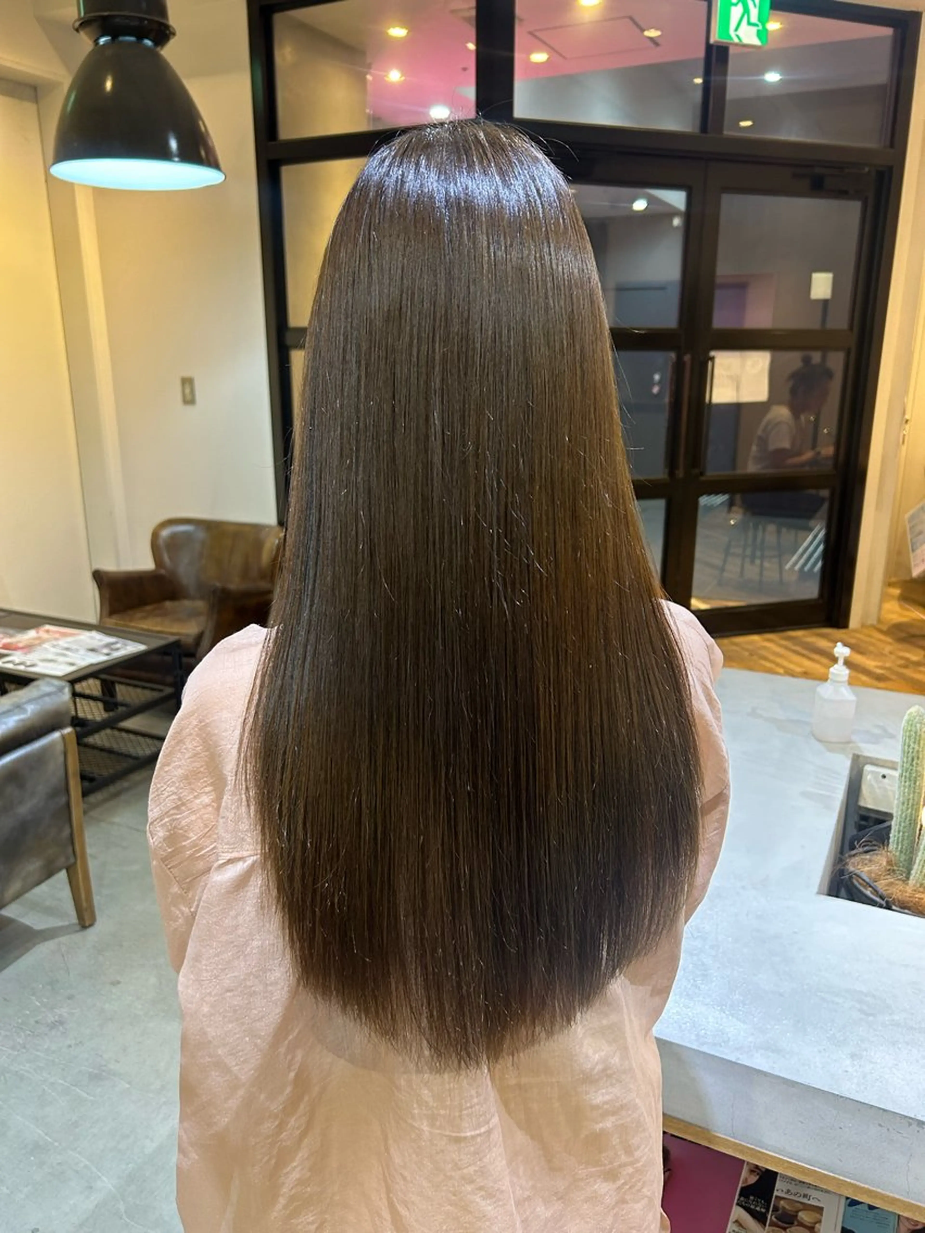 ロング 酸性ストレート カット ヘアカラー パーマ 縮毛矯正 トリートメント 艶髪/髪質改善 yukaのヘアスタイル