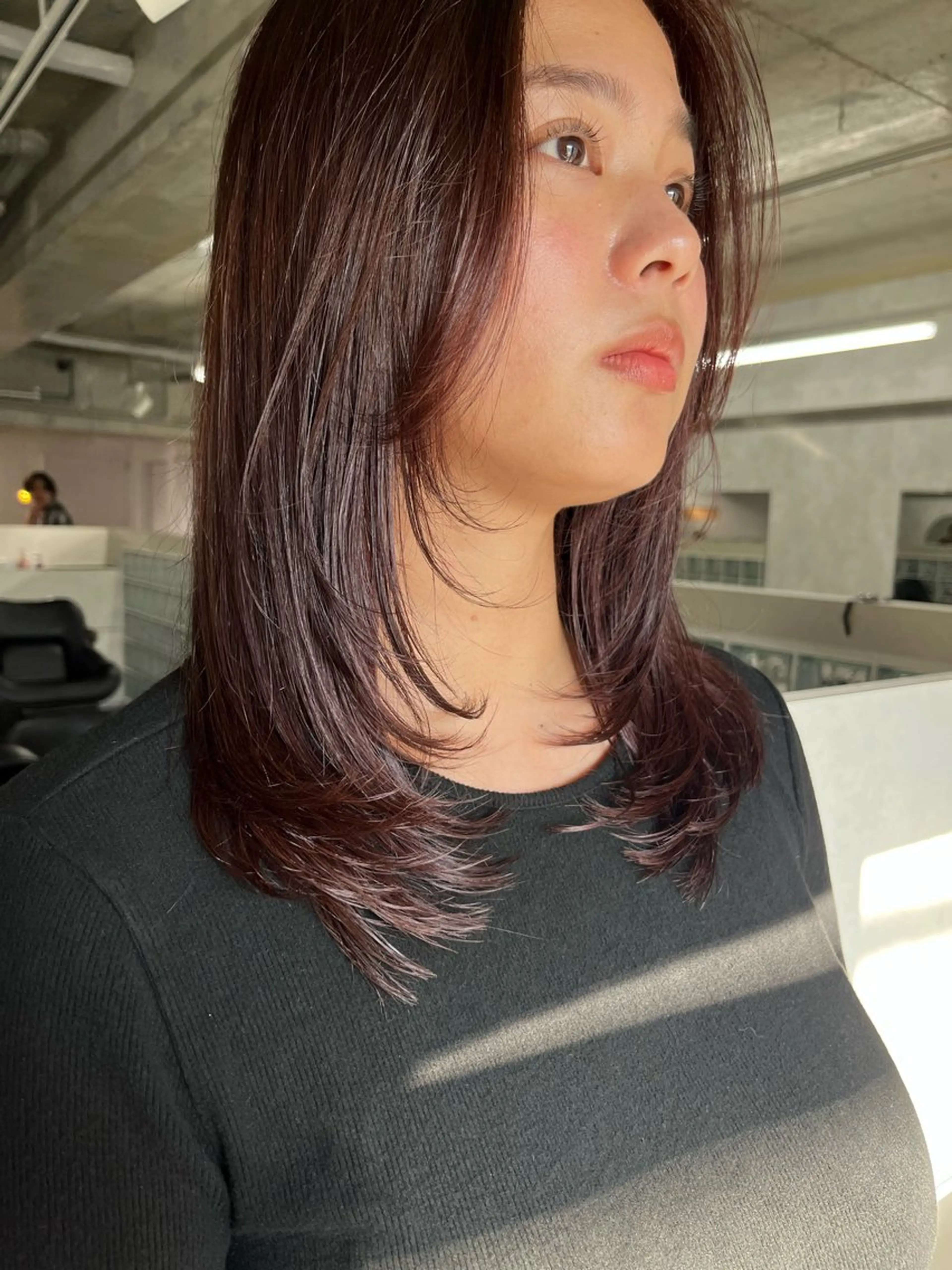 ミディアム anon Loemのヘアスタイル