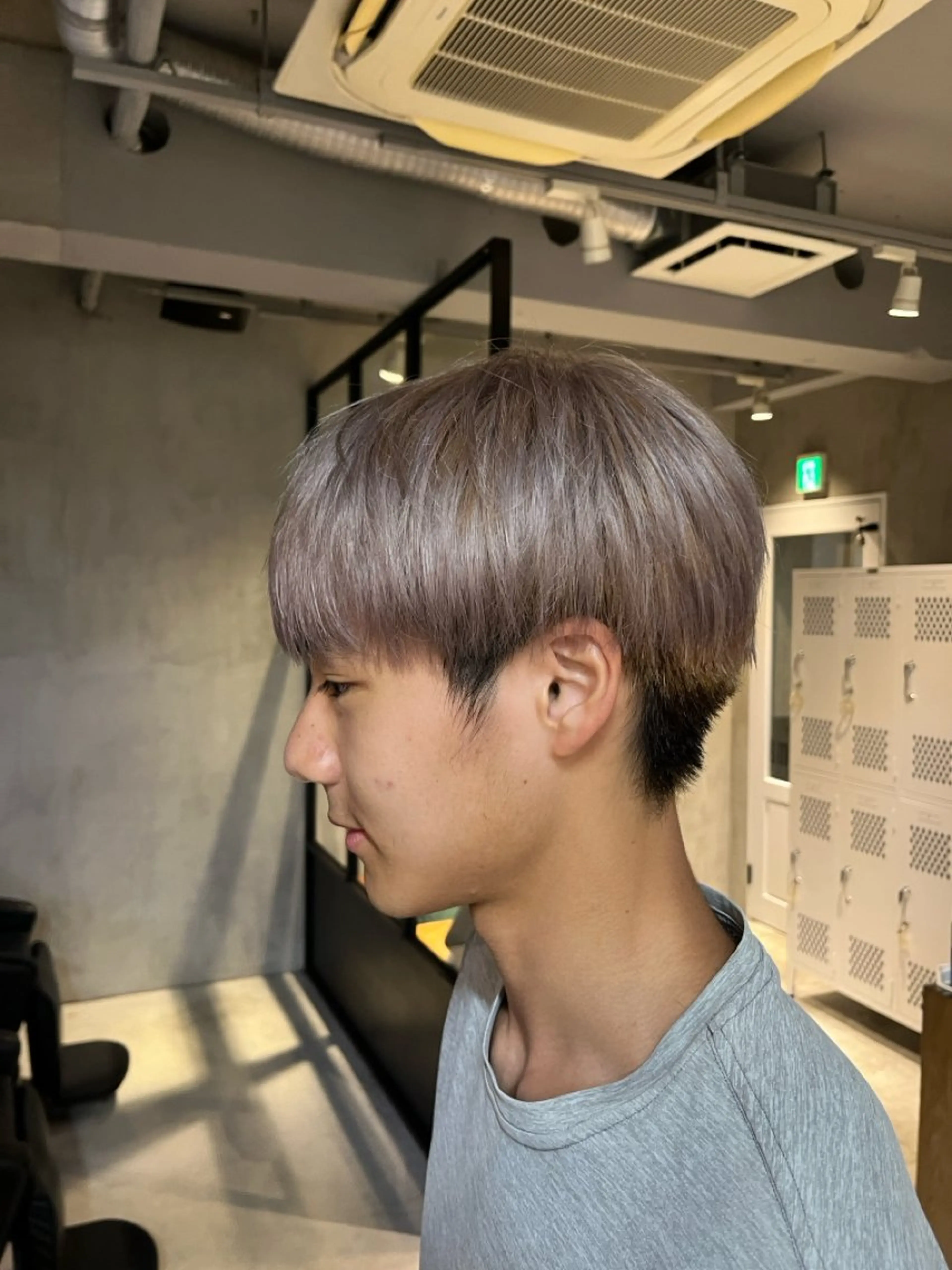 ショート カラー メンズ ベージュカラー ヘアカラー elima. 池田紗矢香💝のヘアスタイル