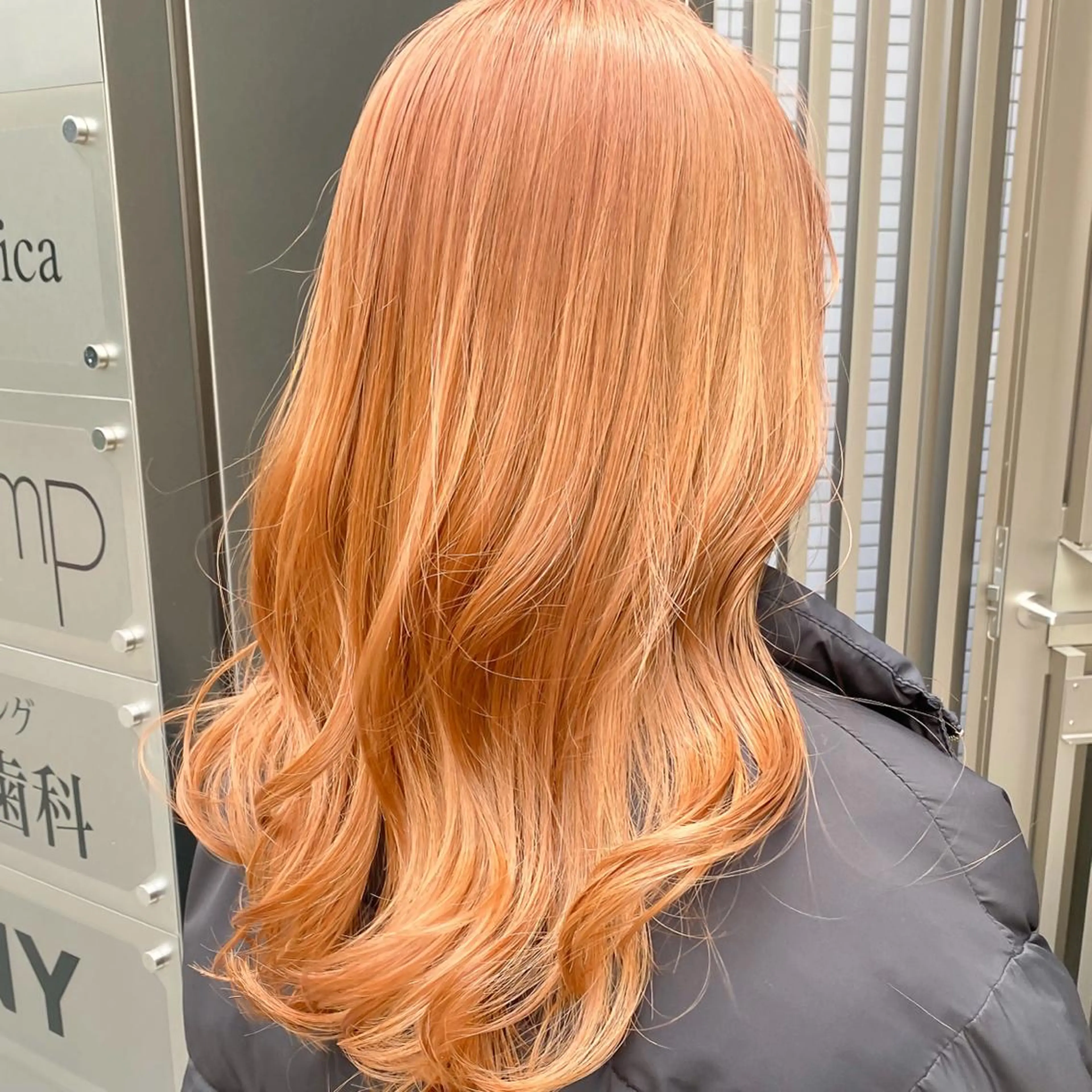 セミロング カラー ベージュカラー 黒髪 ブリーチ ケアブリーチ ダブルカラー ✨ハッシュカット✨ ユウキ✨のヘアスタイル
