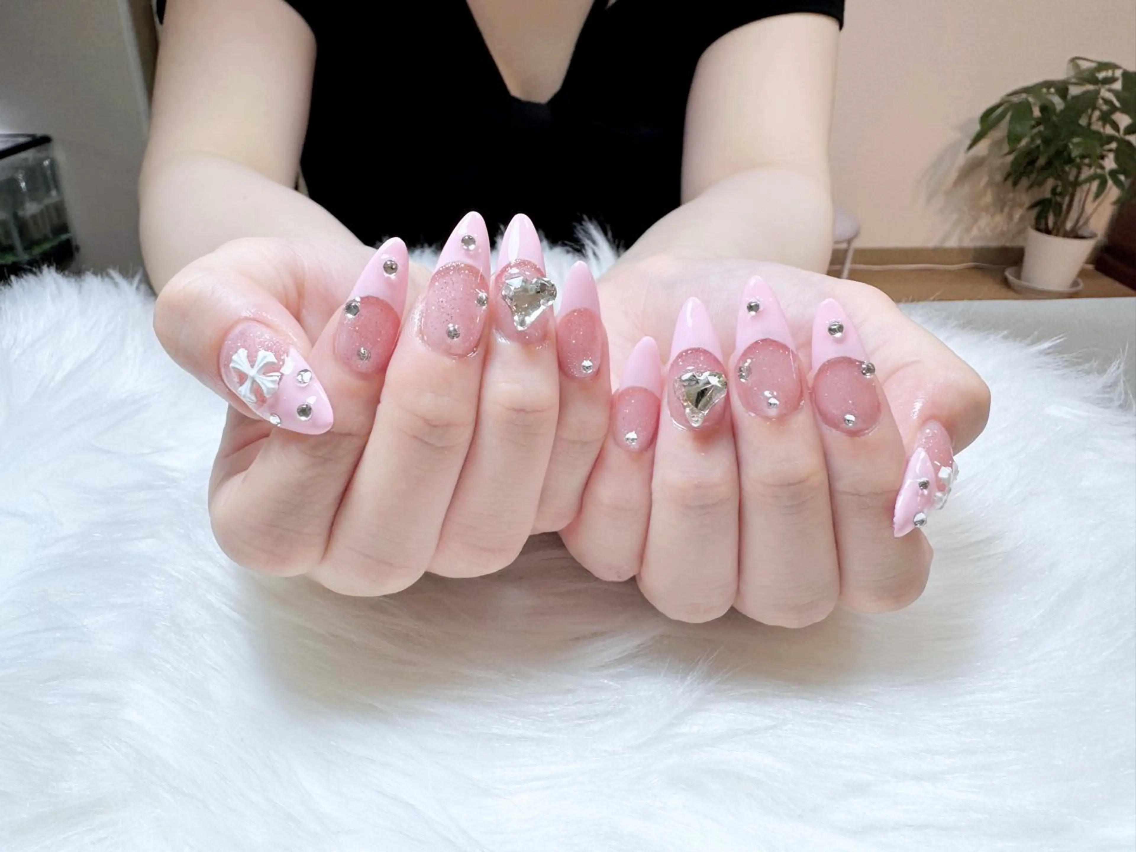 ネイル ハンドネイル Chanie Nail  Spaのネイルデザイン