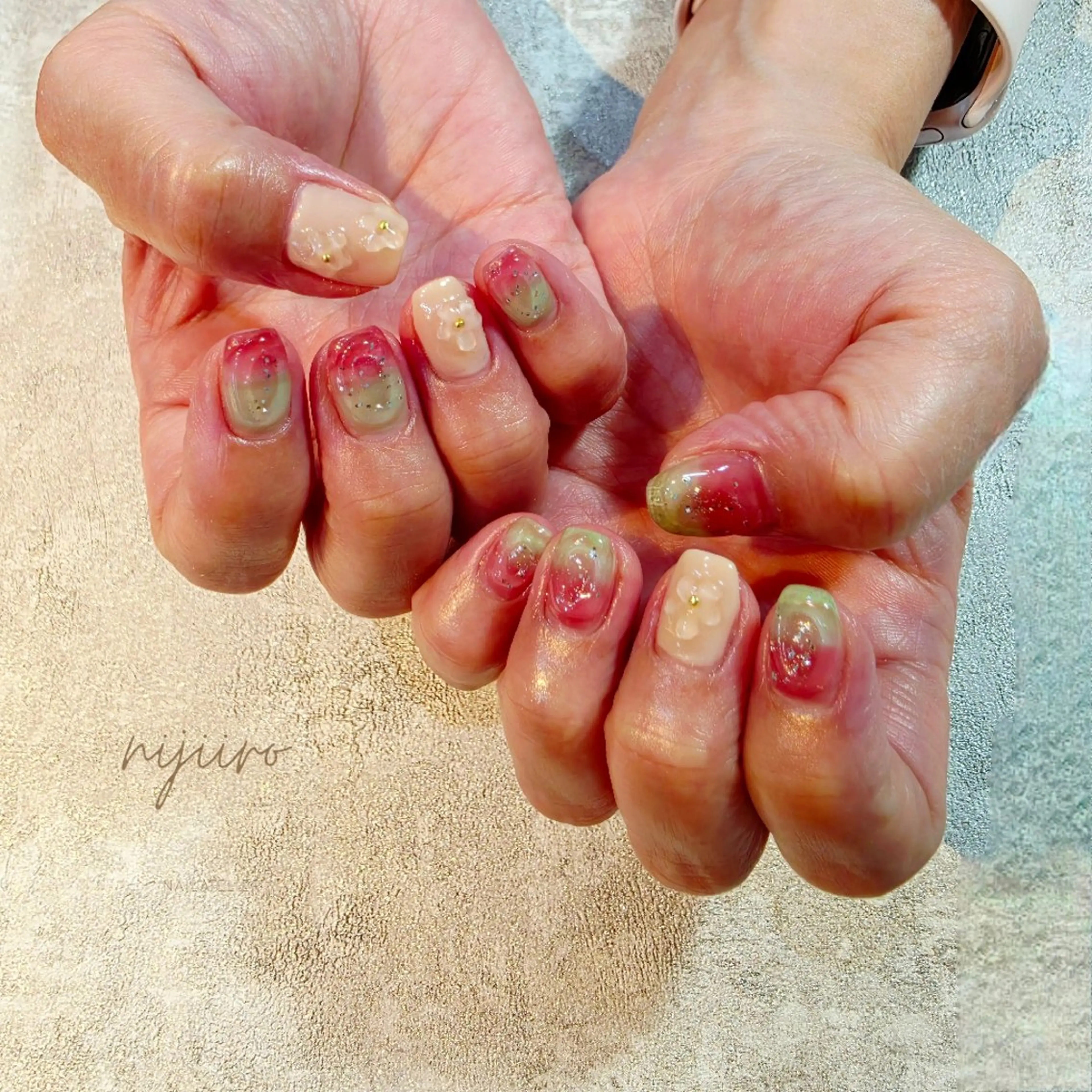 ネイル ハンドネイル nailatelier nijiiro.所属・nijiiro🌈 サトウのネイルデザイン