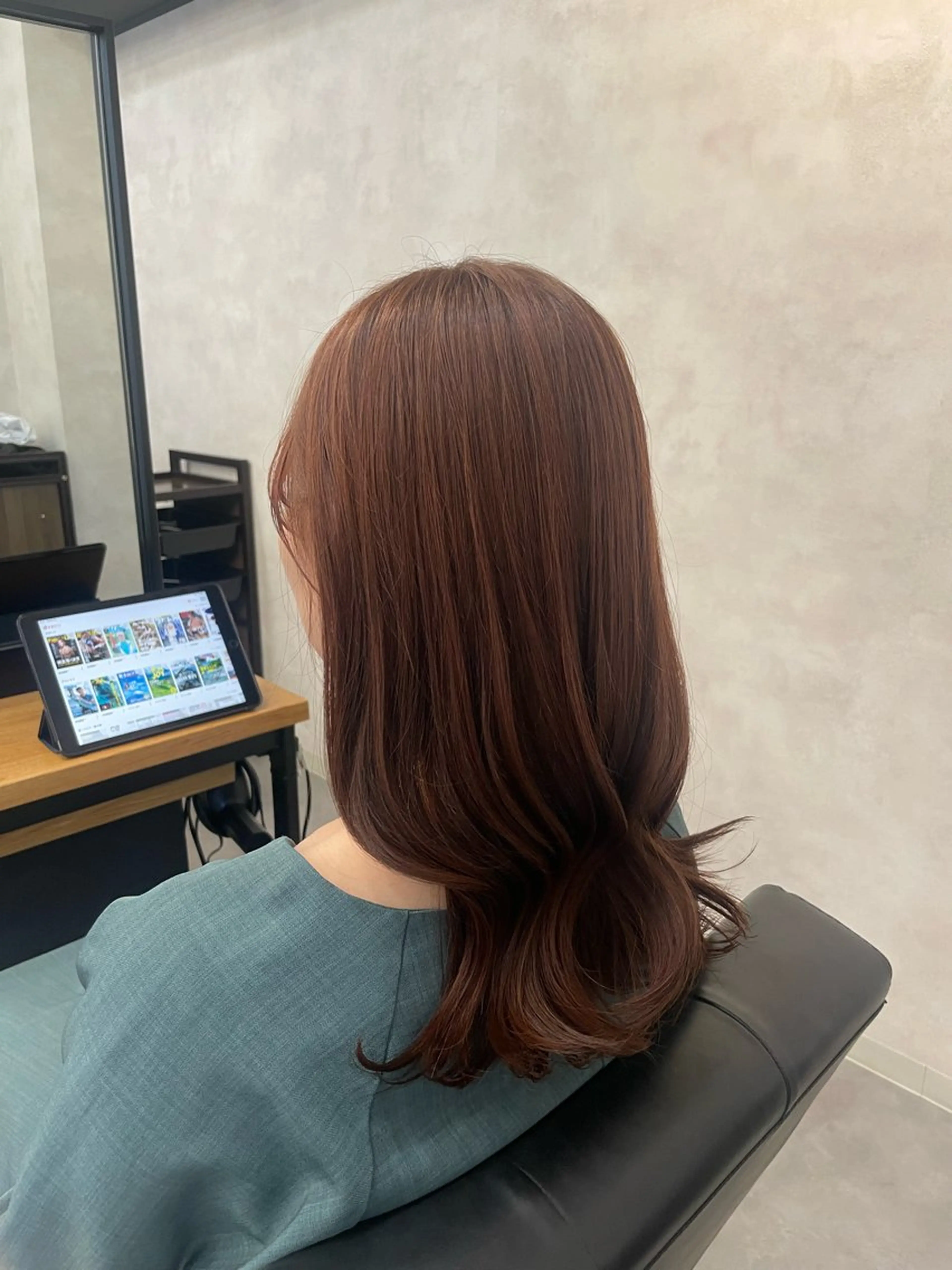 セミロング カラー カット ヘアカラー トリートメント 今村 南穂のヘアスタイル