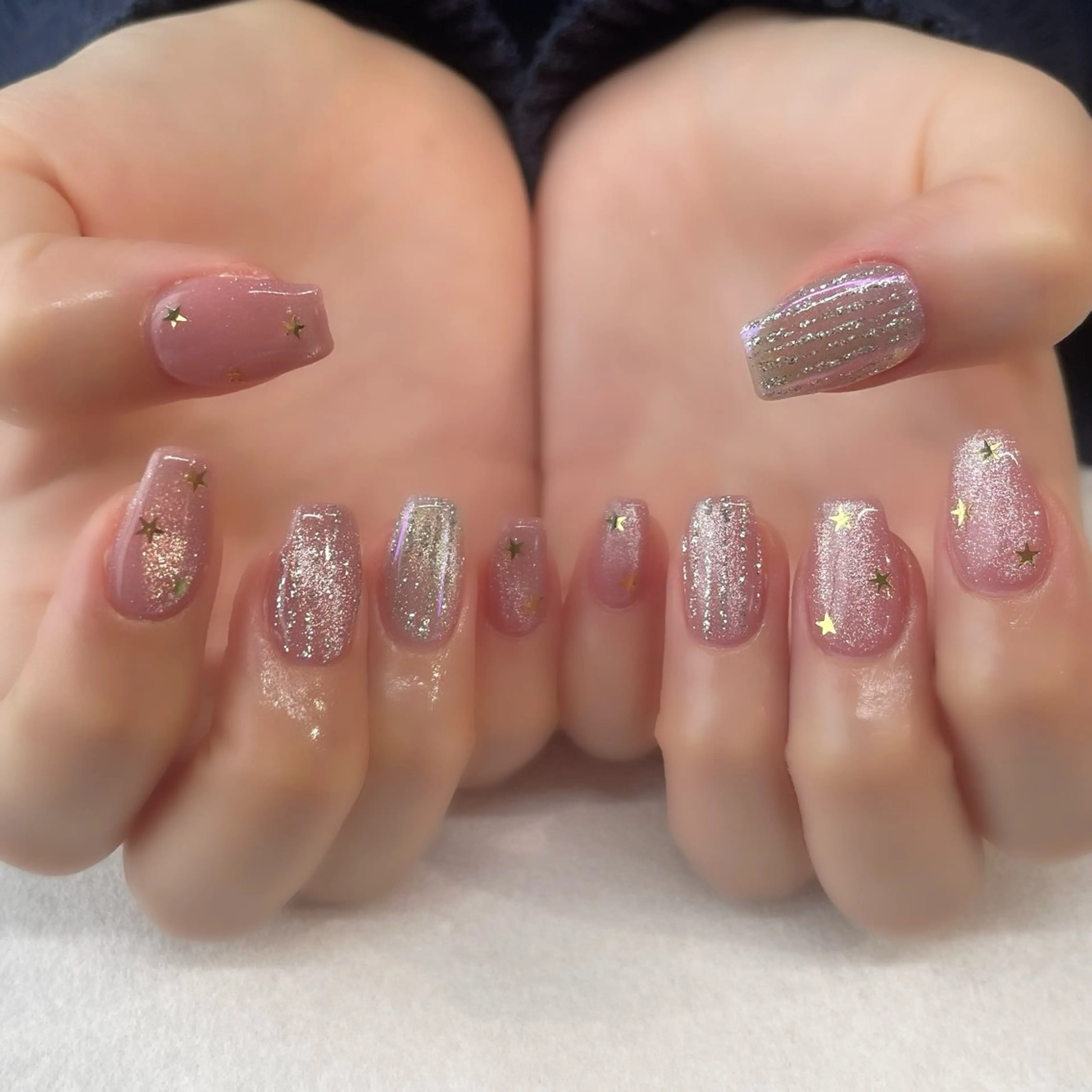 ネイル ハンドネイル 🌈🐰 saki. m 🐰🌈のネイルデザイン