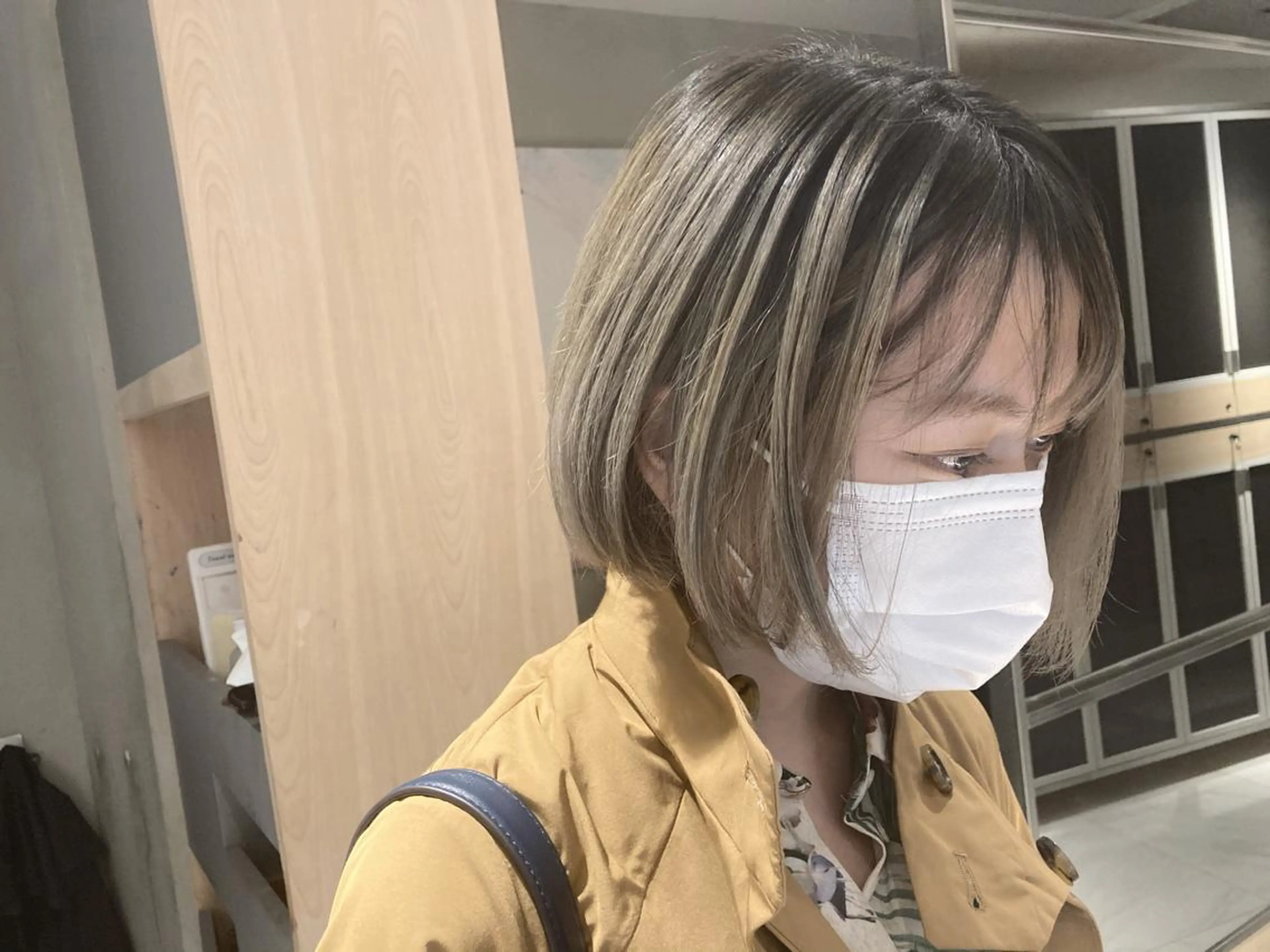 ミディアム カット ヘアカラー トリートメント ヘアセット 垢抜け韓国風ヘア カラーMIKUのヘアスタイル