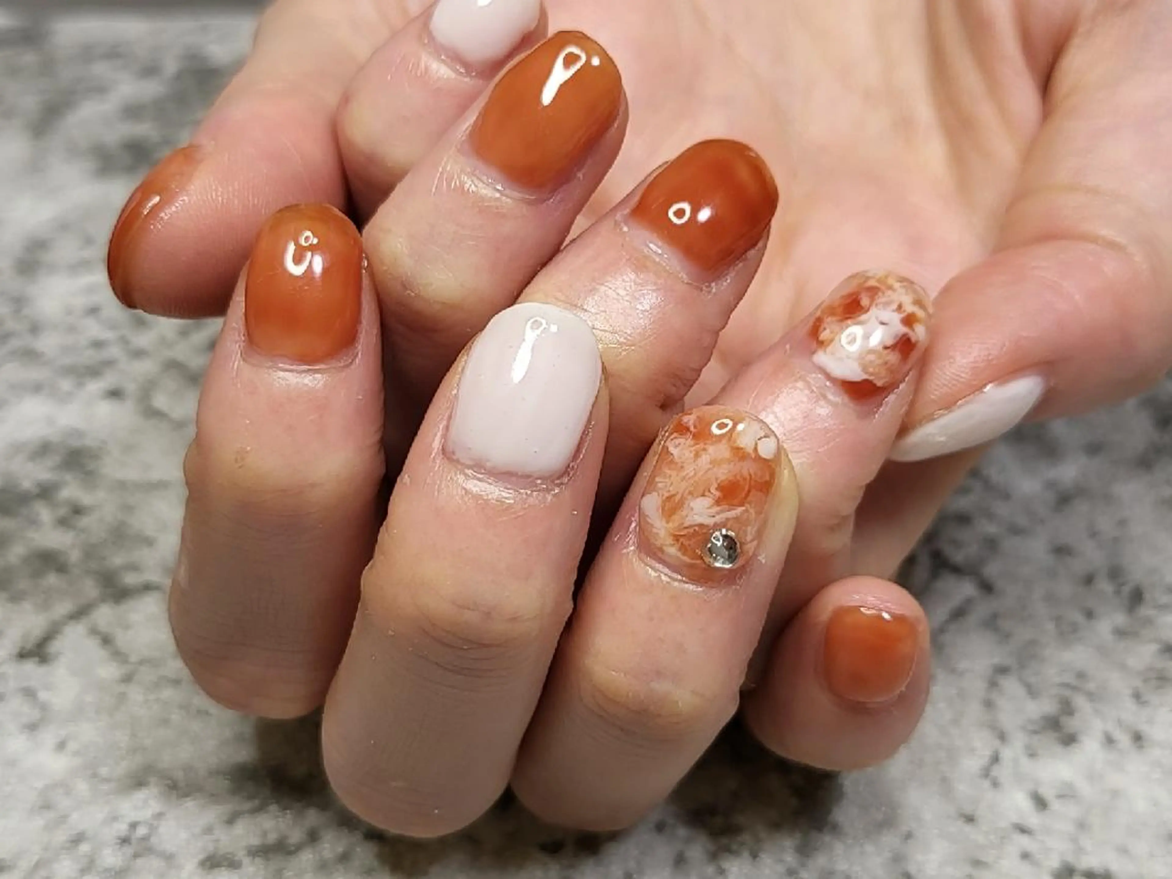 ネイル ニュアンスネイル ハンドネイル nail イロドリのネイルデザイン
