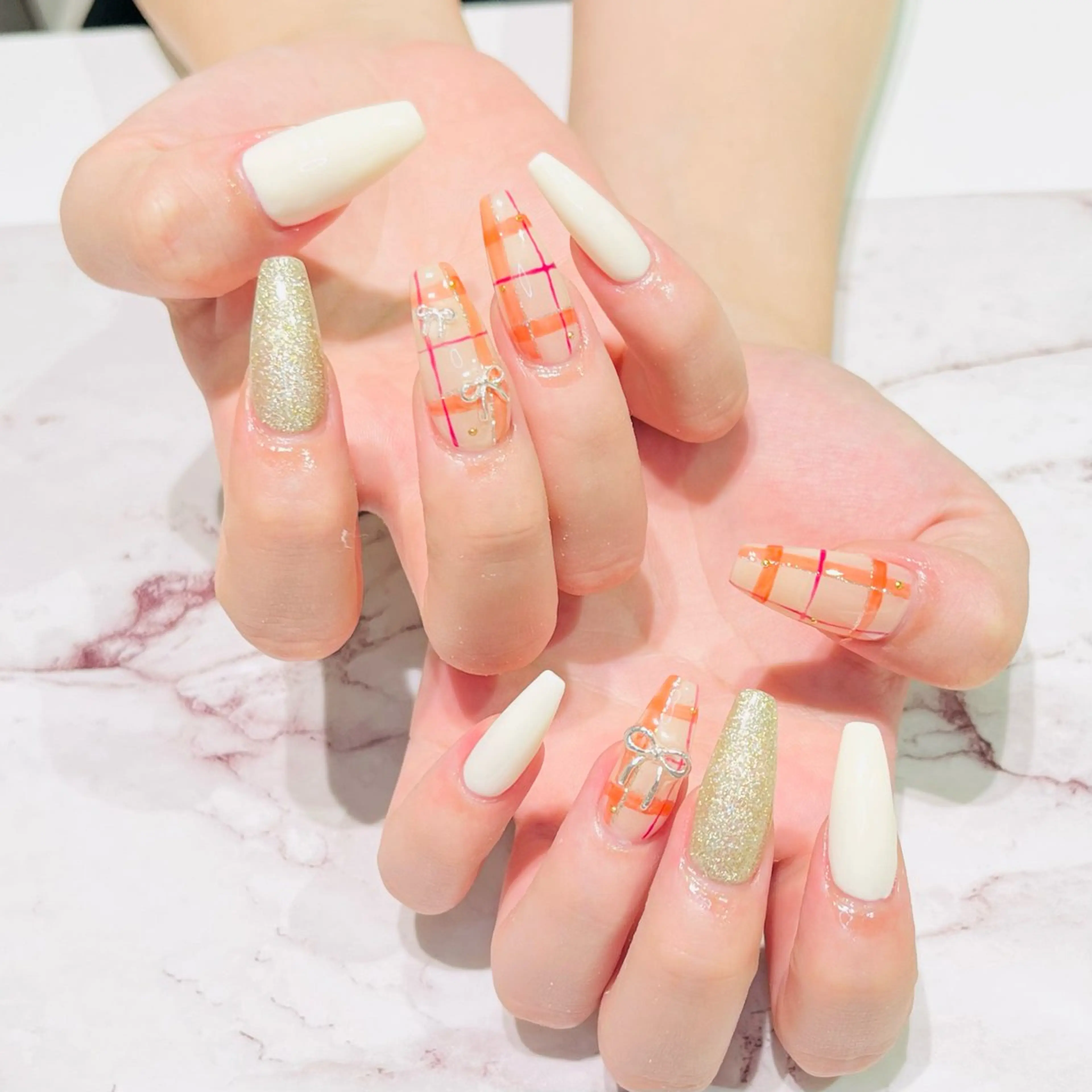 ネイル ハンドネイル Hair removal & Beauty salon Produce by Lucia所属・nail salon Luciaのネイルデザイン