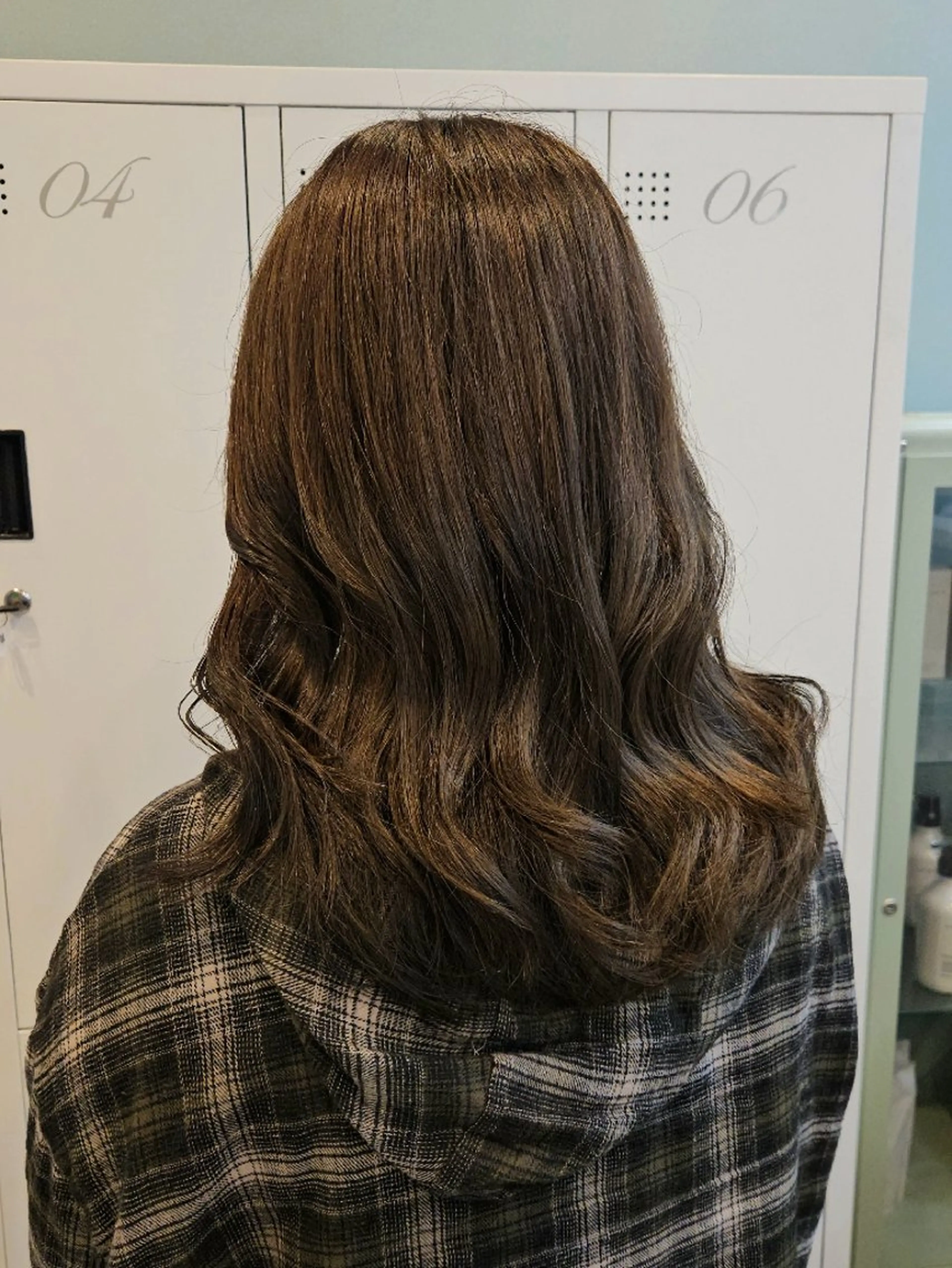 セミロング カラー ブリーチ グレージュ ブリーチなしカラー 韓国風ヘア レイヤーカット カット ヘアカラー トリートメント ミク🇰🇷 /Agu hairのヘアスタイル