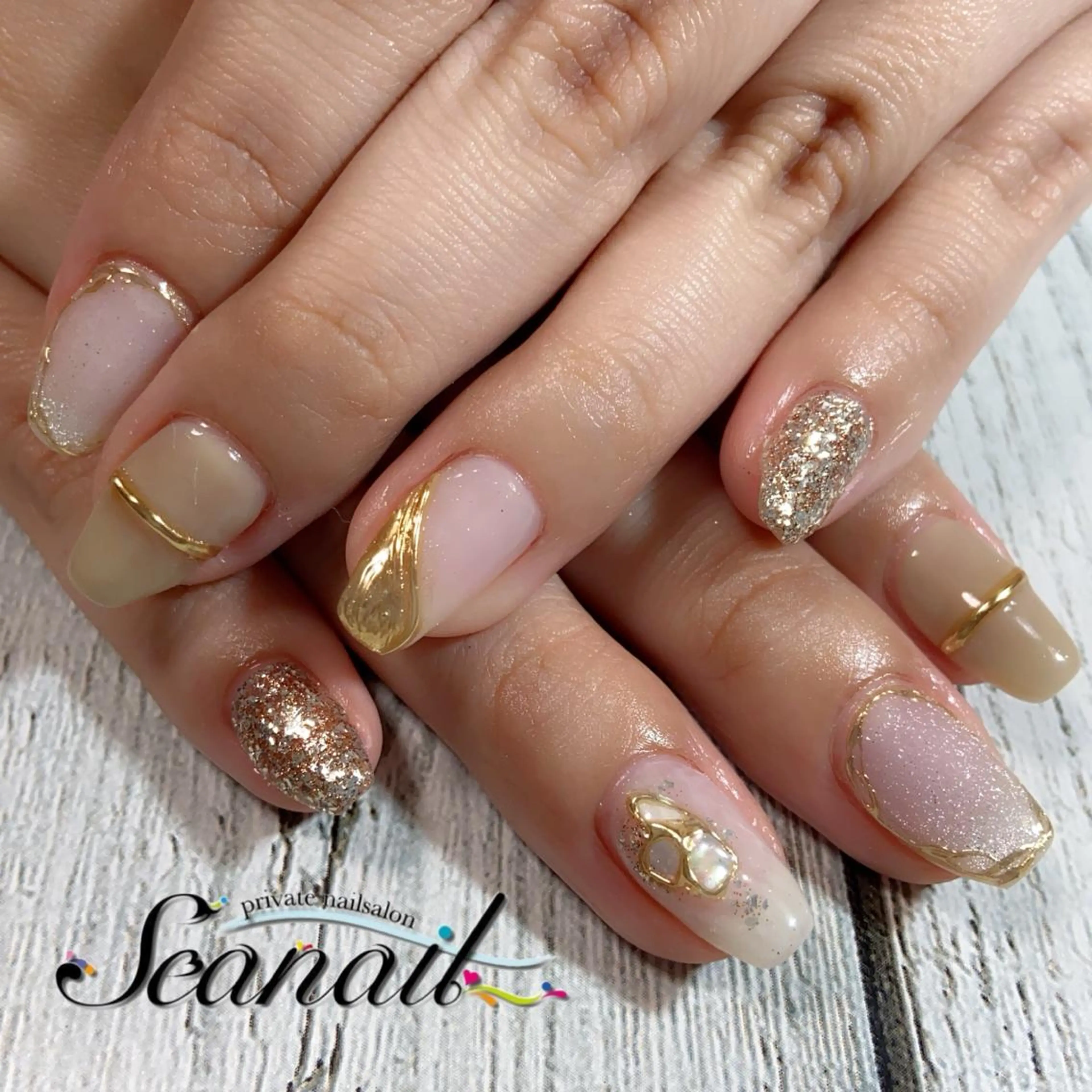 ネイル アートネイル フットネイル ジェルネイル マグネットネイル ミラーネイル 小尾 栞のネイルデザイン