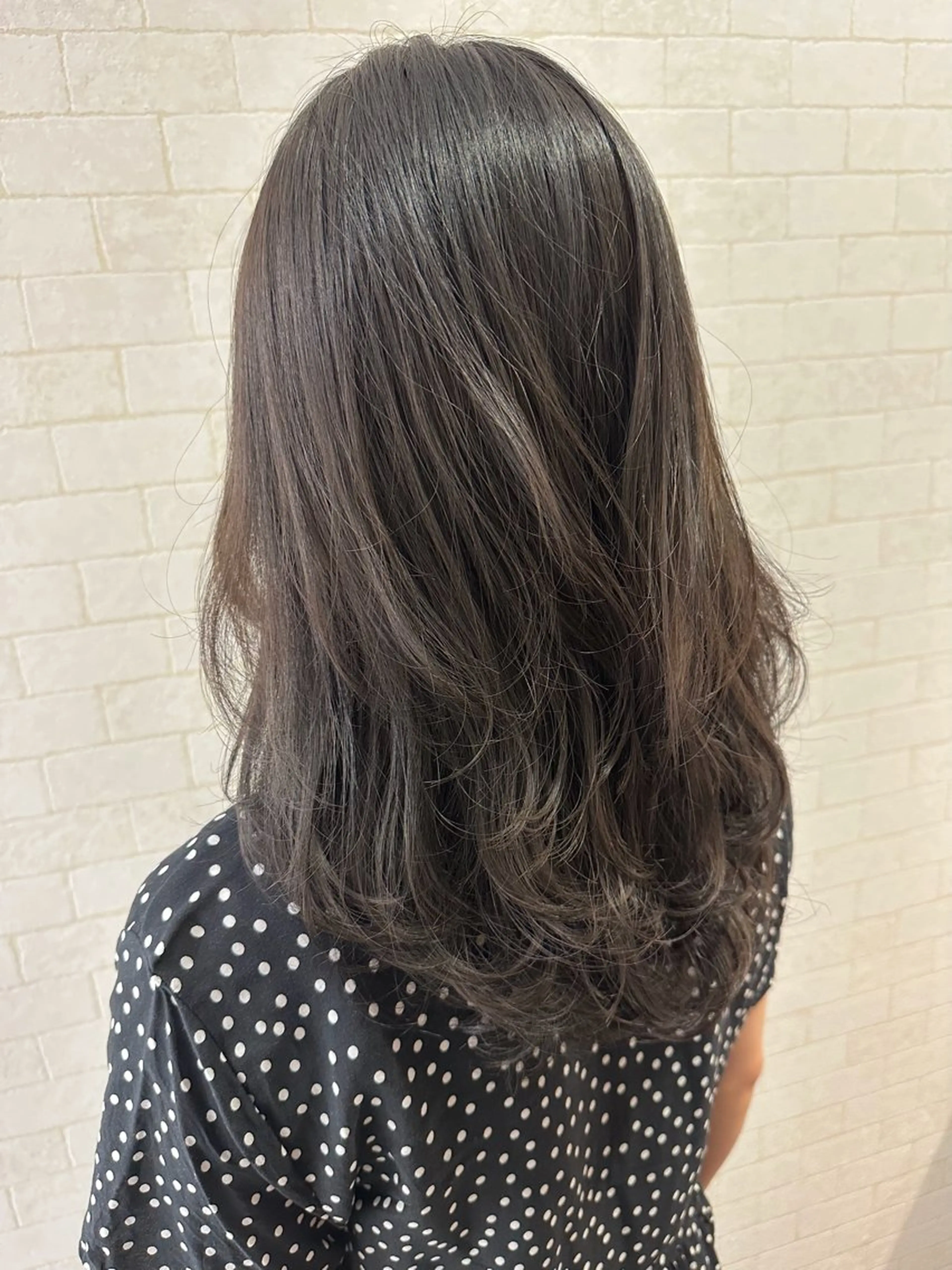 セミロング カラー ブリーチ 透明感カラー ダブルカラー ブリーチなしカラー 顔まわりレイヤー 大人レイヤー& 透明感カラー💄のヘアスタイル