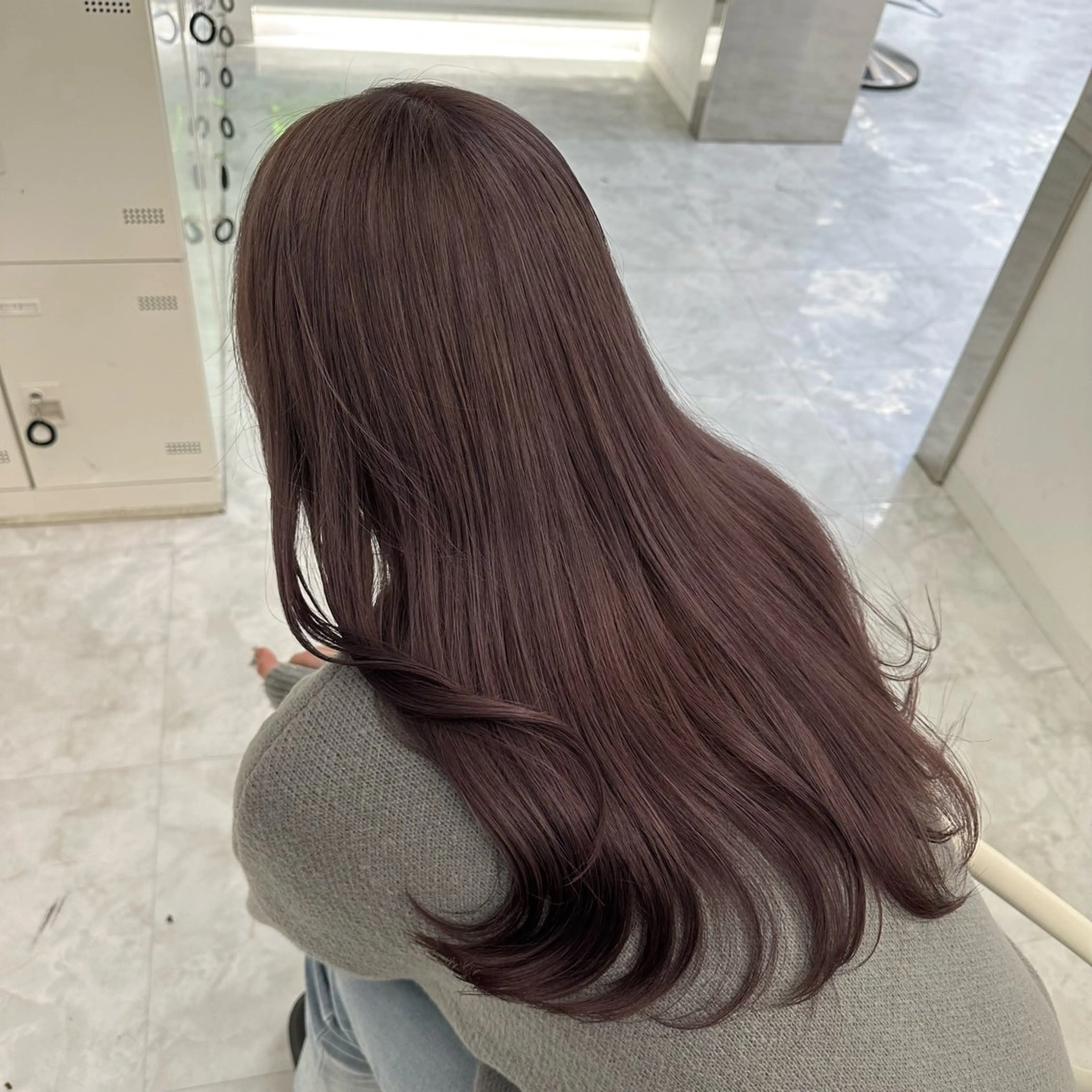 ロング ヘアカラー トリートメント 🤍上質艶ワンホン ヘアMAYU🤍のヘアスタイル