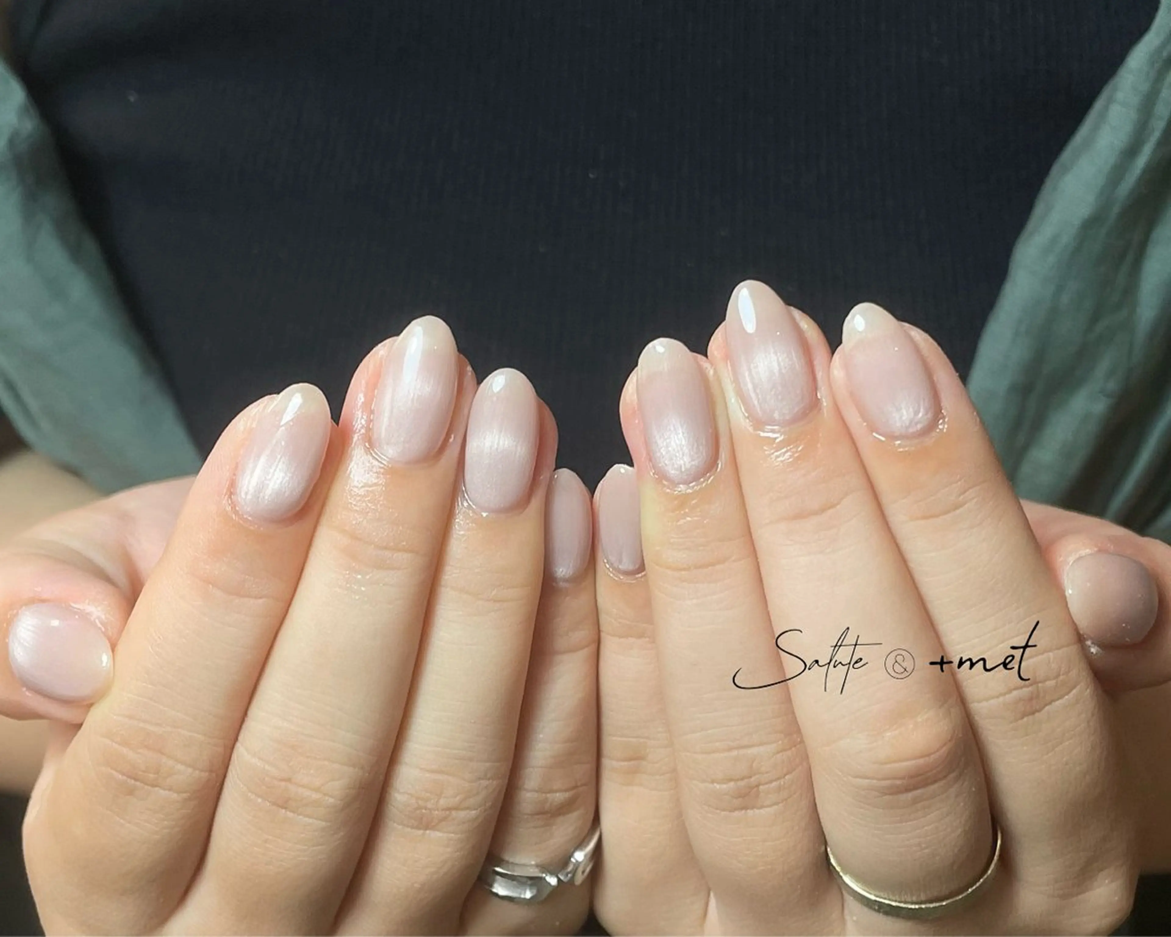 ネイル キラキラネイル マグネットネイル オフィスネイル ハンドネイル 花岡 美沙子のネイルデザイン