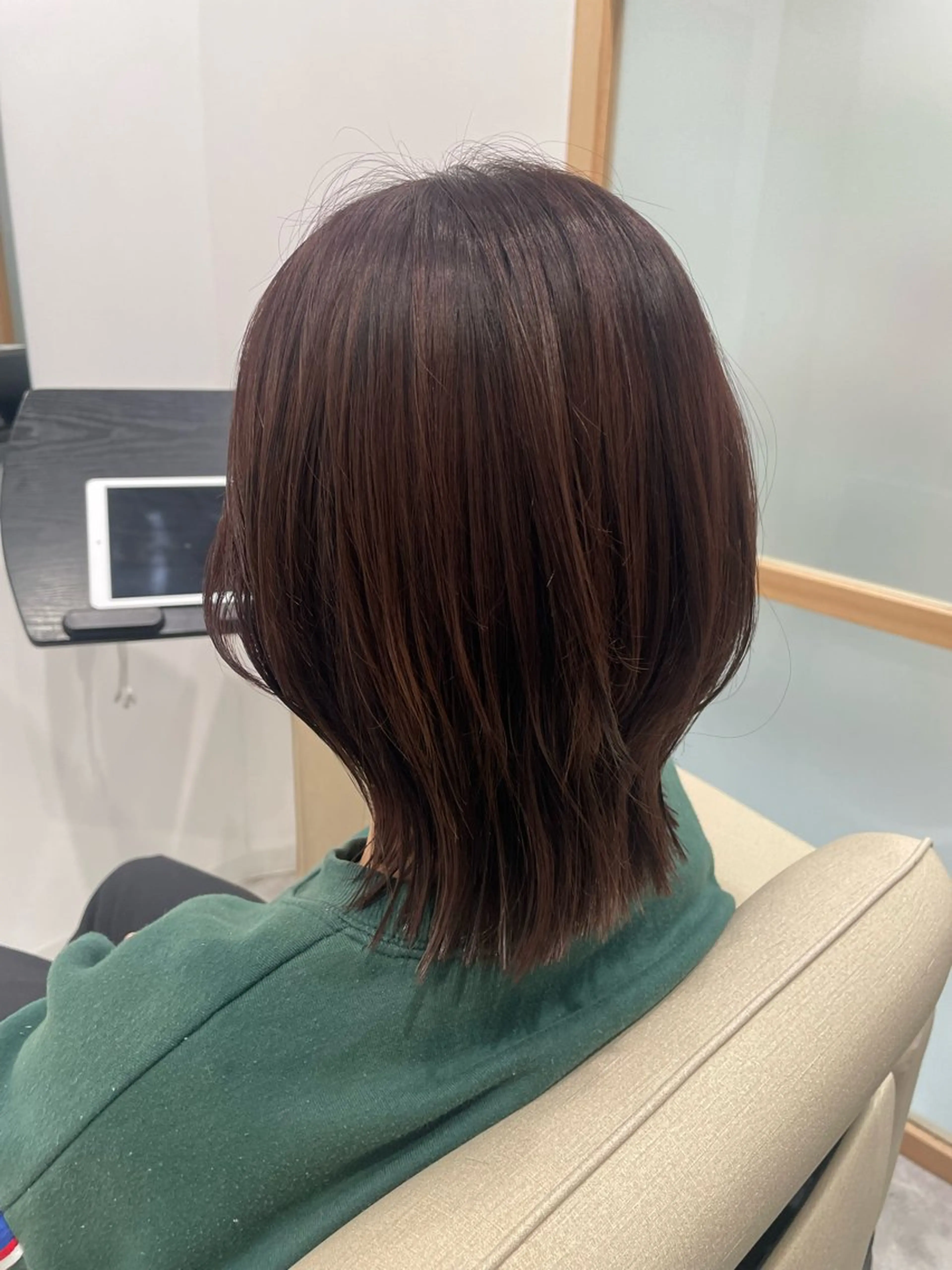 ミディアム カット ヘアカラー トリートメント 村上 祐香のヘアスタイル