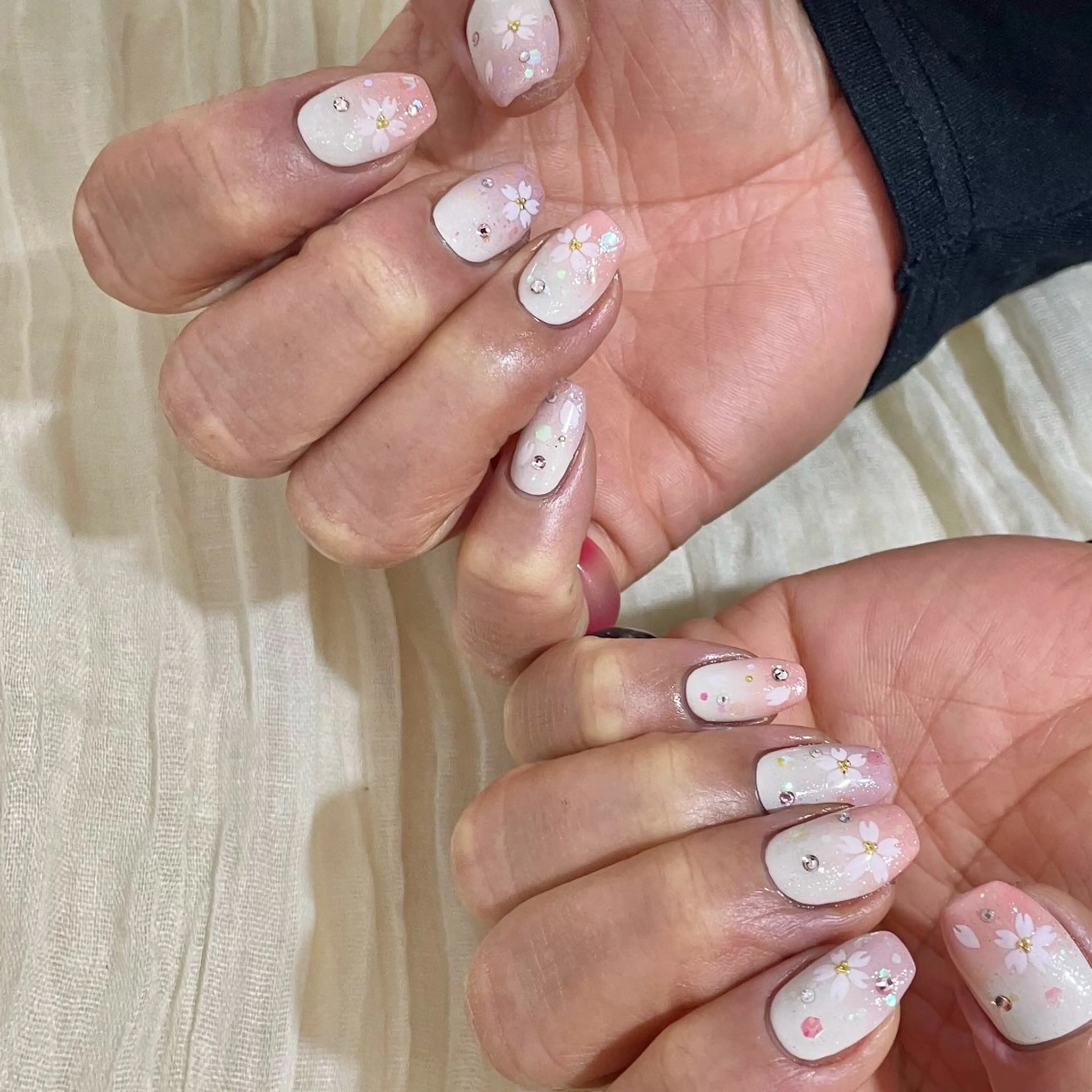 ネイル ハンドネイル ハンドケア m-nail所属・m-nail 🌙minamiのネイルデザイン