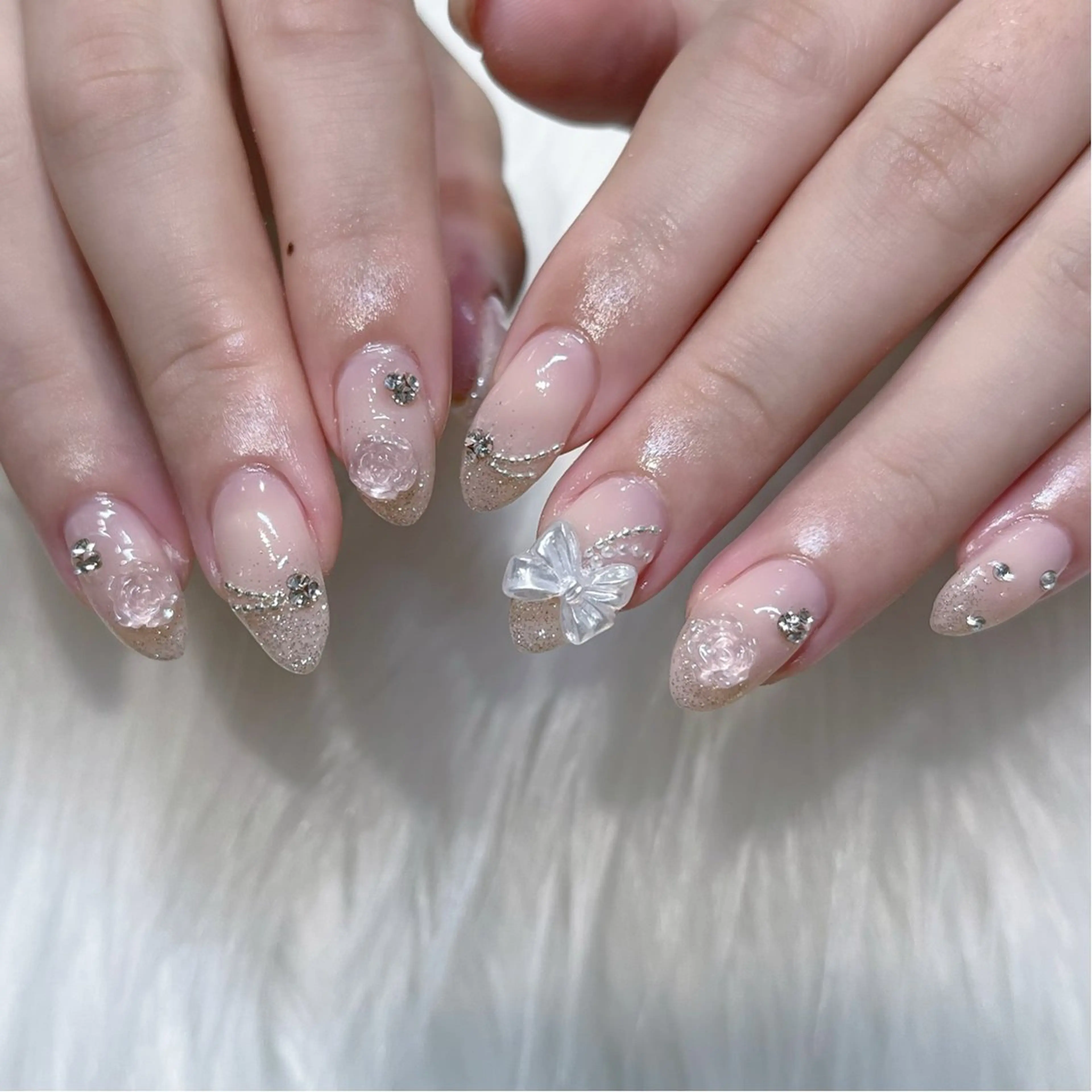 ネイル アートネイル ガーリー 韓国ネイル 持ち込み ワンホンネイル ハンドネイル KOKONA 🎀のネイルデザイン