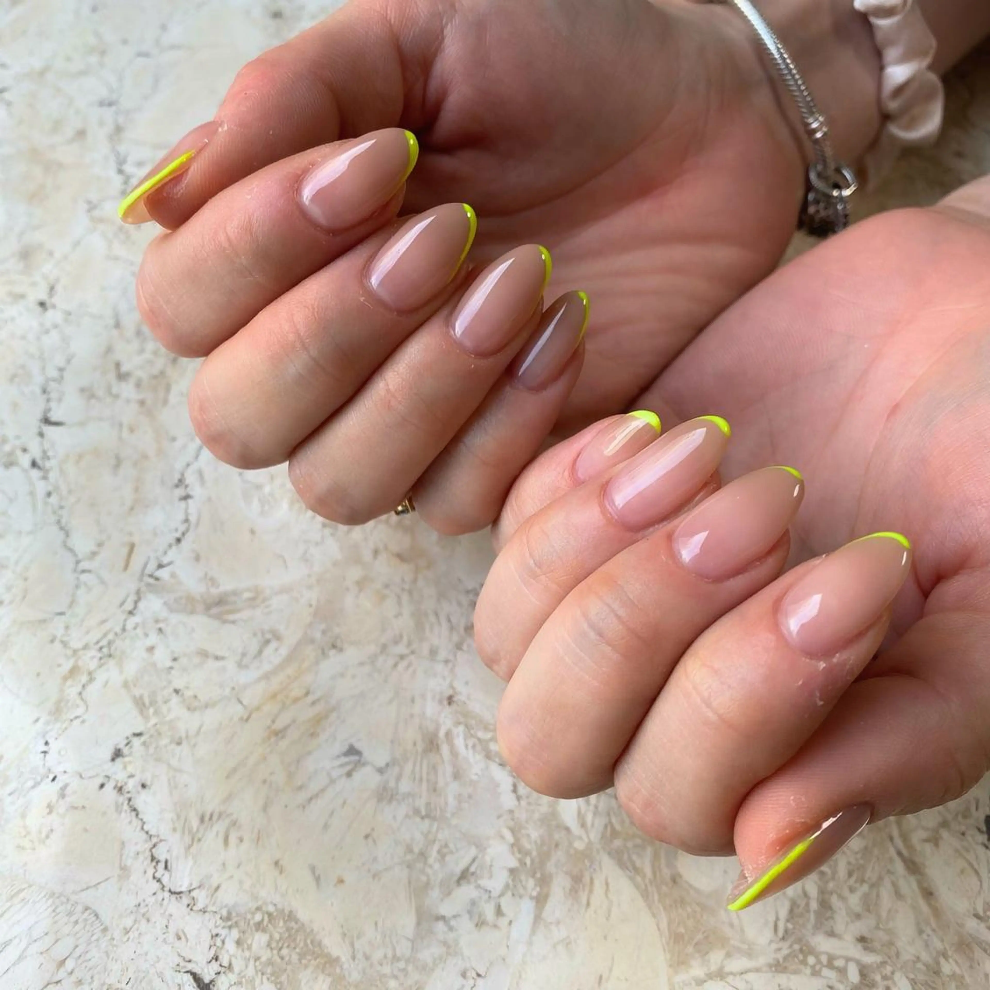 ネイル オーロラネイル ジェルネイル ハート 氷ネイル・うるうるネイル マグネットネイル ハンドネイル nail salon mieux(ミュー)のネイルデザイン