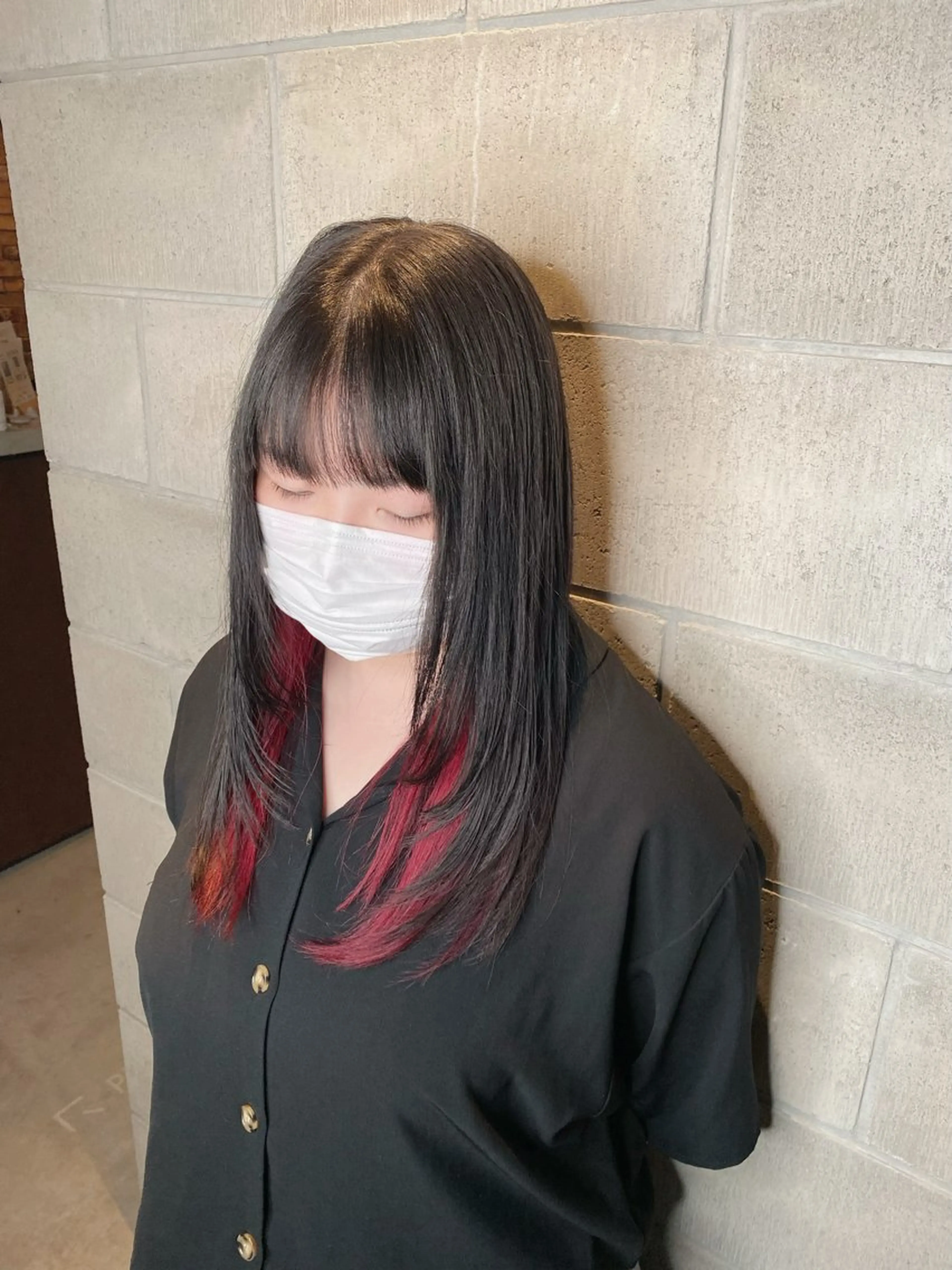 ロング カラー インナーカラー レイヤーカット 艶髪・透明感カラー・ 韓国ヘア・Yuriのヘアスタイル