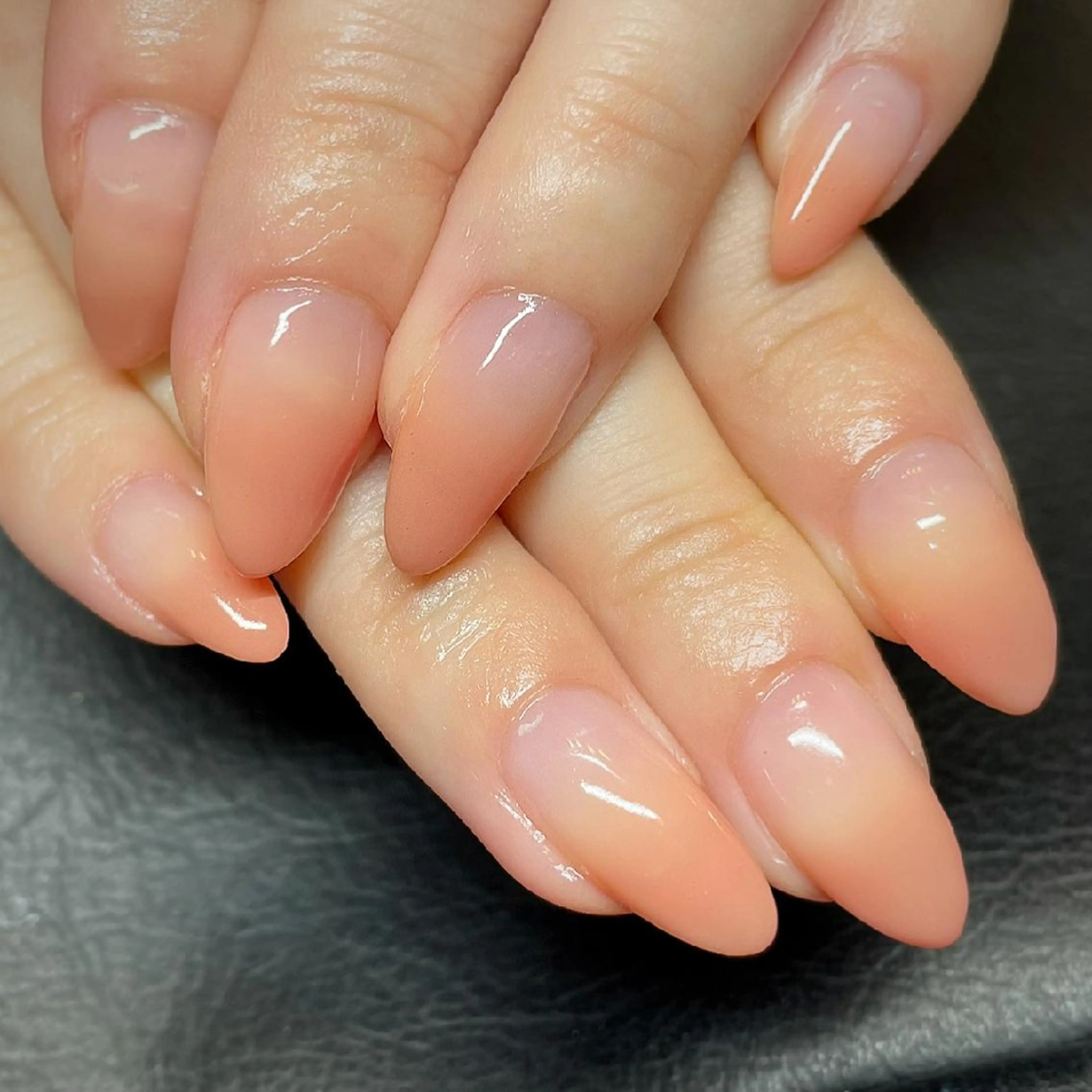 ネイル グラデーション シンプルネイル ハンドネイル AQUA NAIL所属・AQUA NAILのネイルデザイン