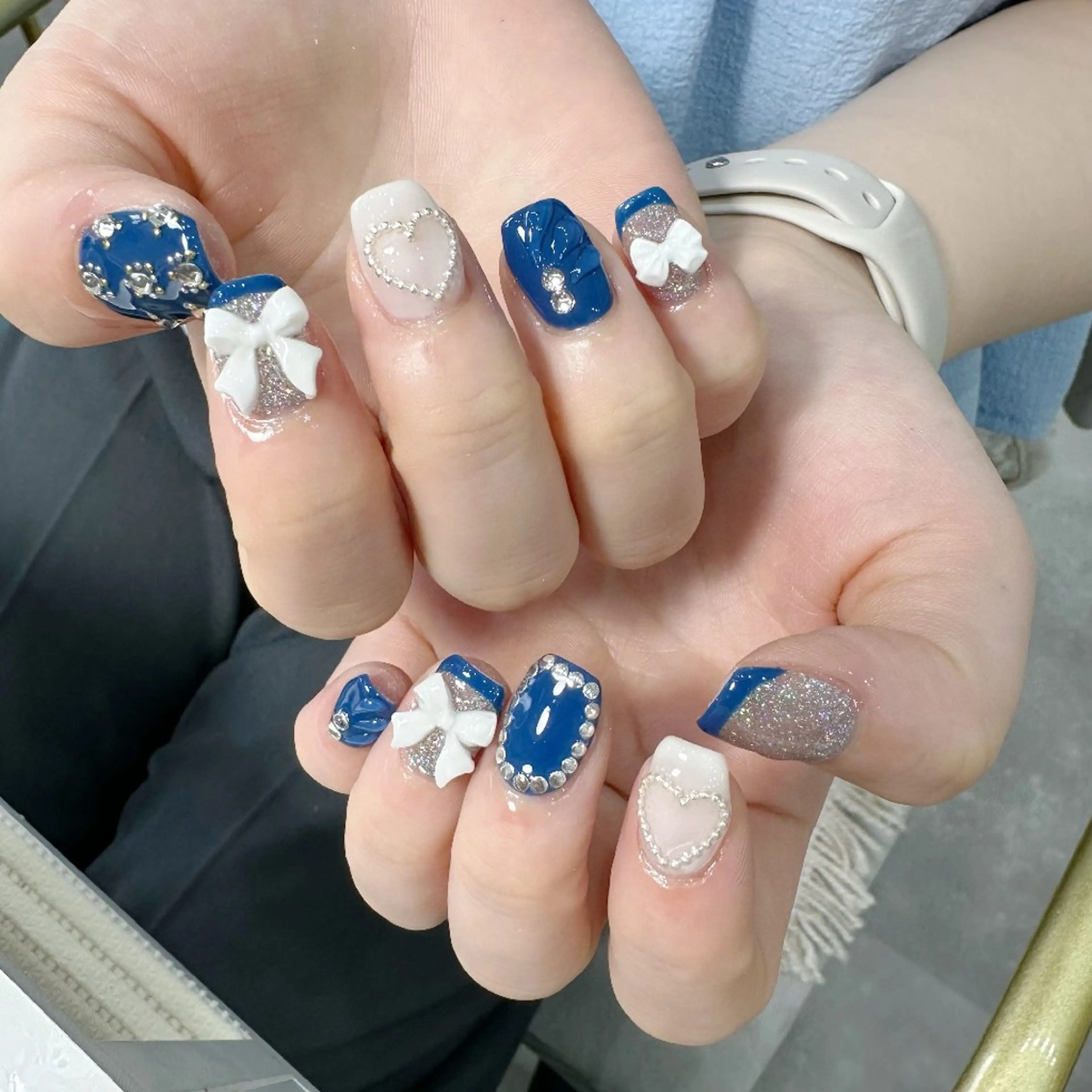 ネイル チークネイル フレンチネイル ジェルネイル ガーリー キラキラネイル ハンドネイル UM Nail Salonのネイルデザイン
