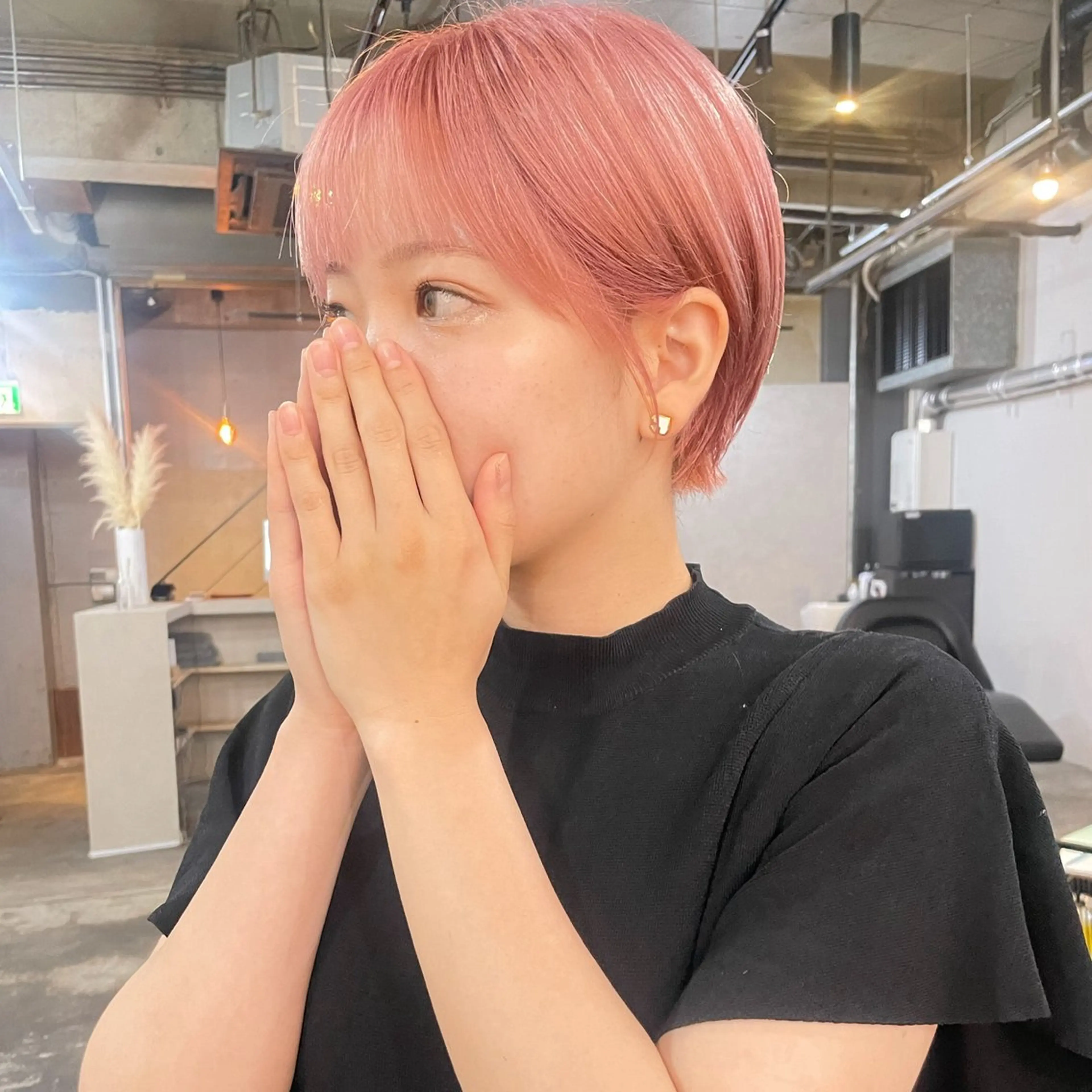 ショート カット ヘアカラー トリートメント 🎗️comoda 神戸三宮 髪質改善のヘアスタイル