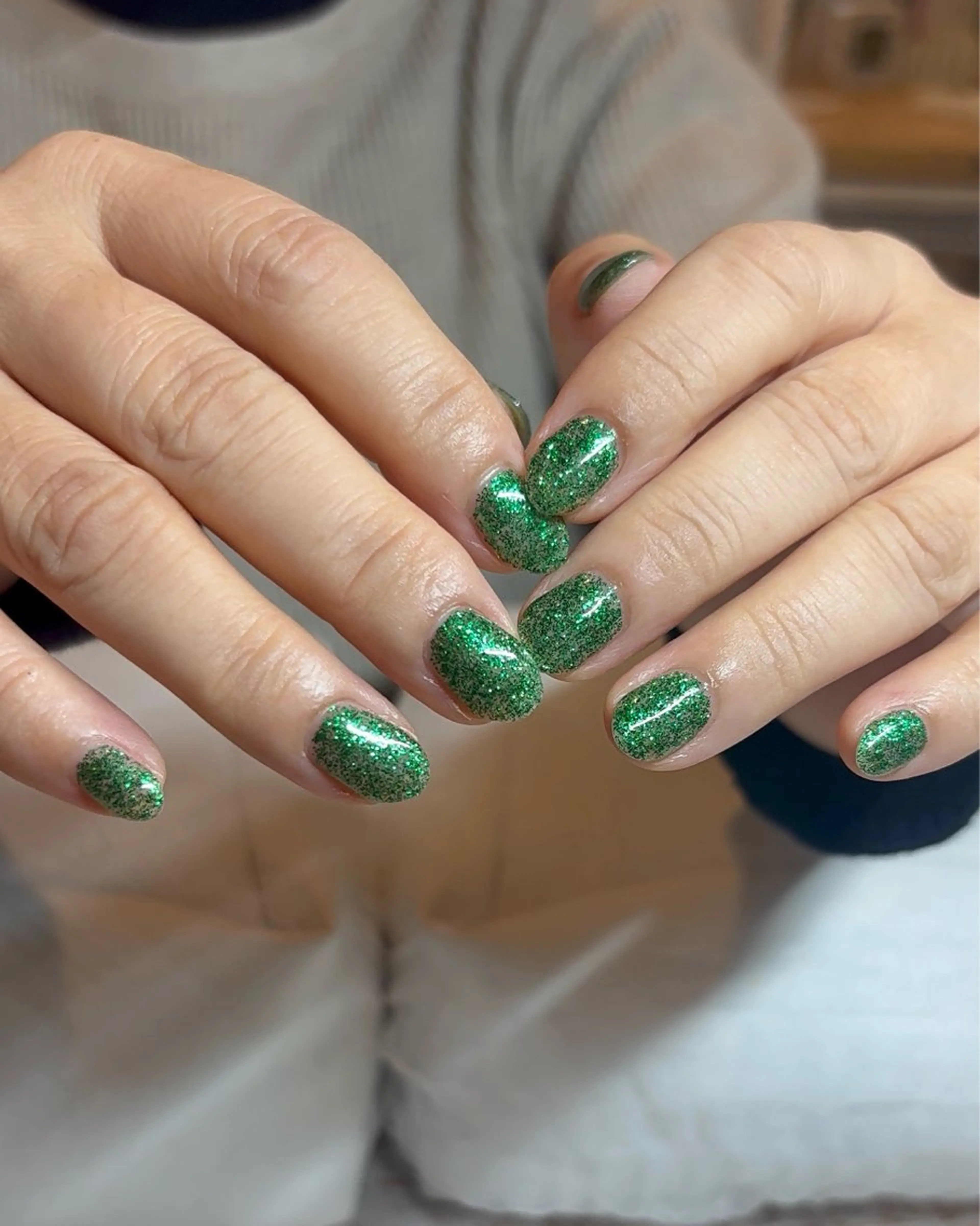 ネイル ジェルネイル ラメ(グリッター) 人見 菜巴（ネイリスト）のネイルデザイン