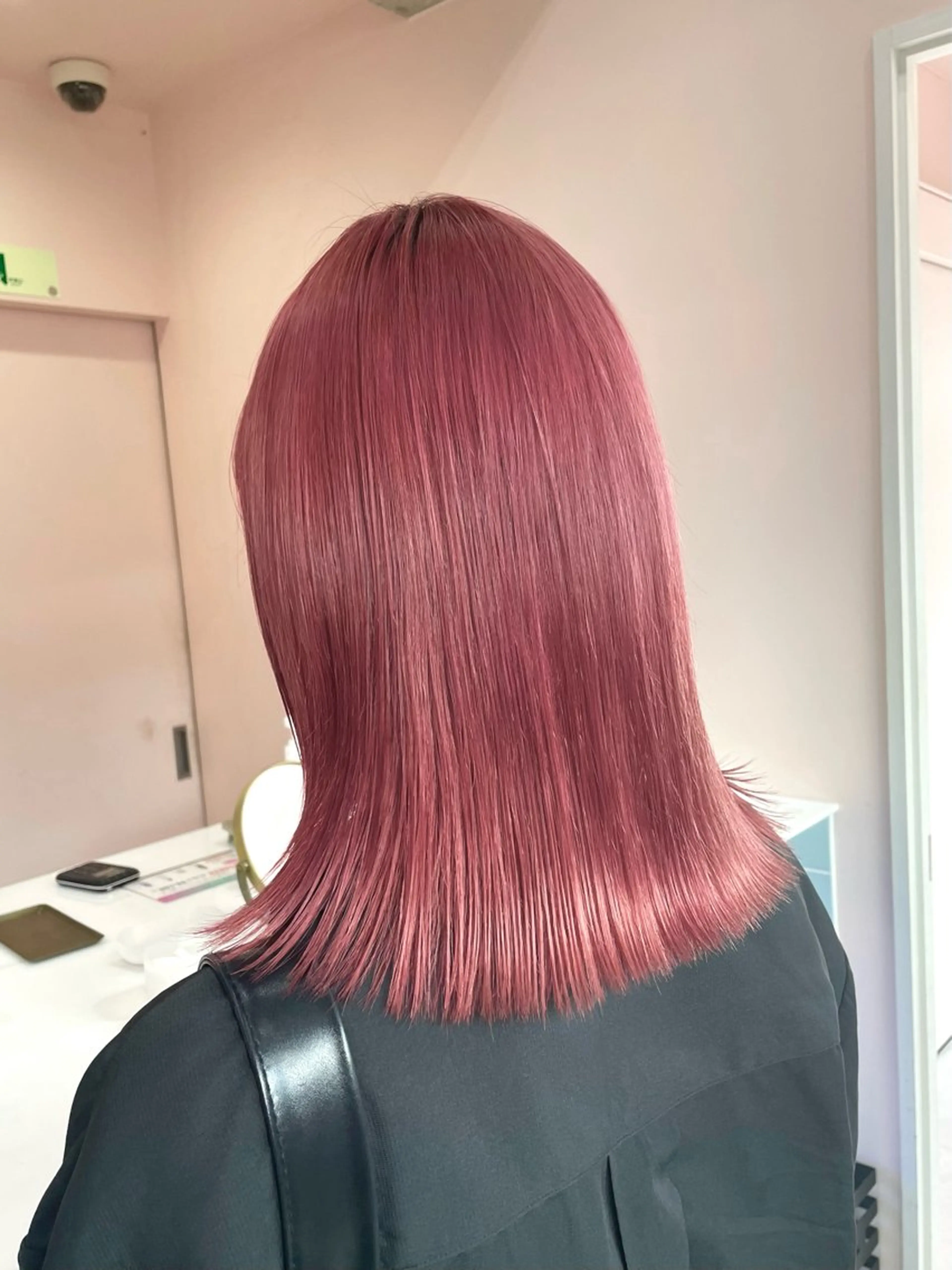 ミディアム カラー カット ヘアカラー トリートメント 色落ち綺麗透明感カラ /ボブ/ナカツヒカルのヘアスタイル