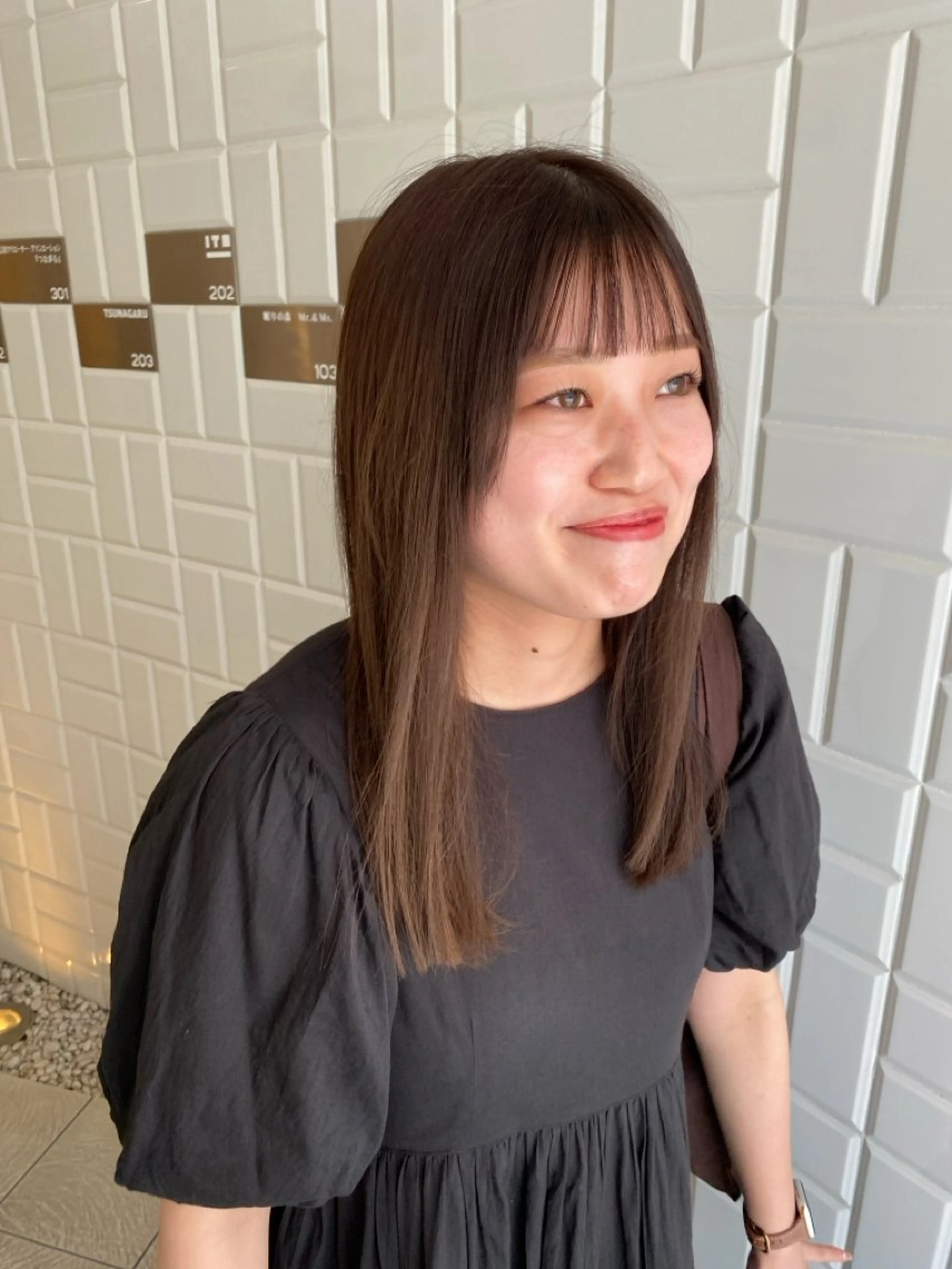 セミロング ヘアカラー トリートメント みやけ ひなのヘアスタイル
