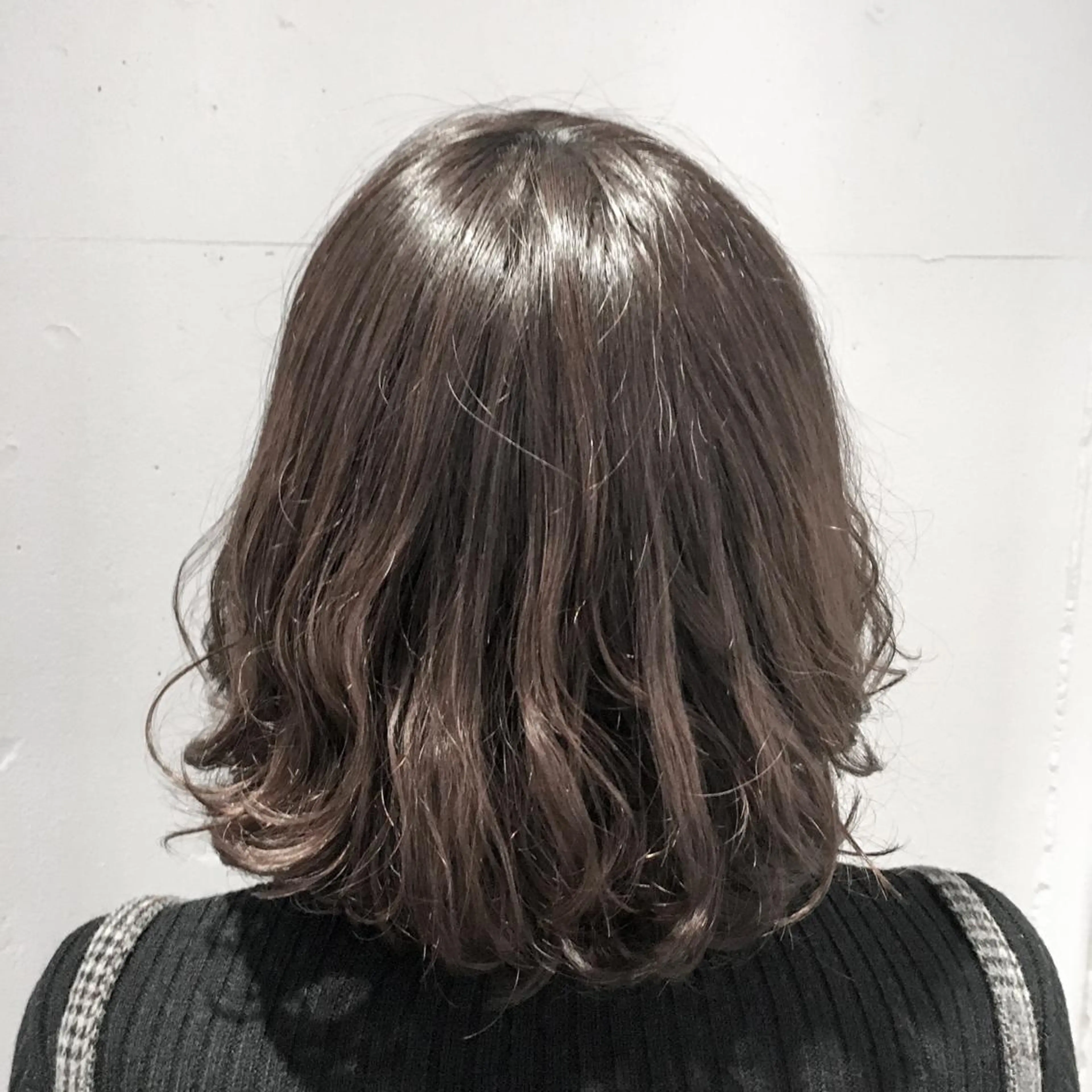 ショート カラー パーマ アッシュ デジタルパーマ トミタ アツシのヘアスタイル