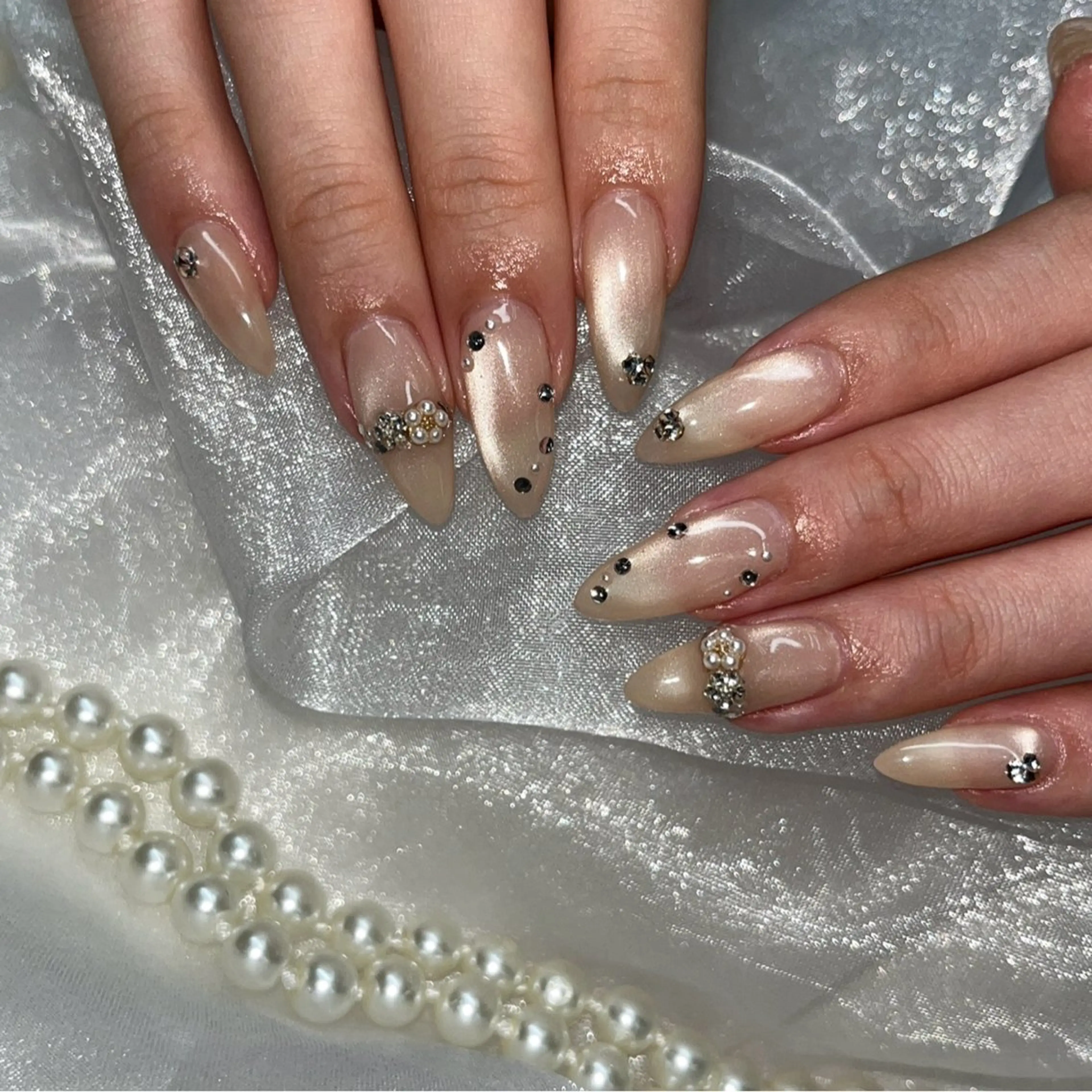 ネイル ハンドネイル tener 🖤yua🖤のネイルデザイン