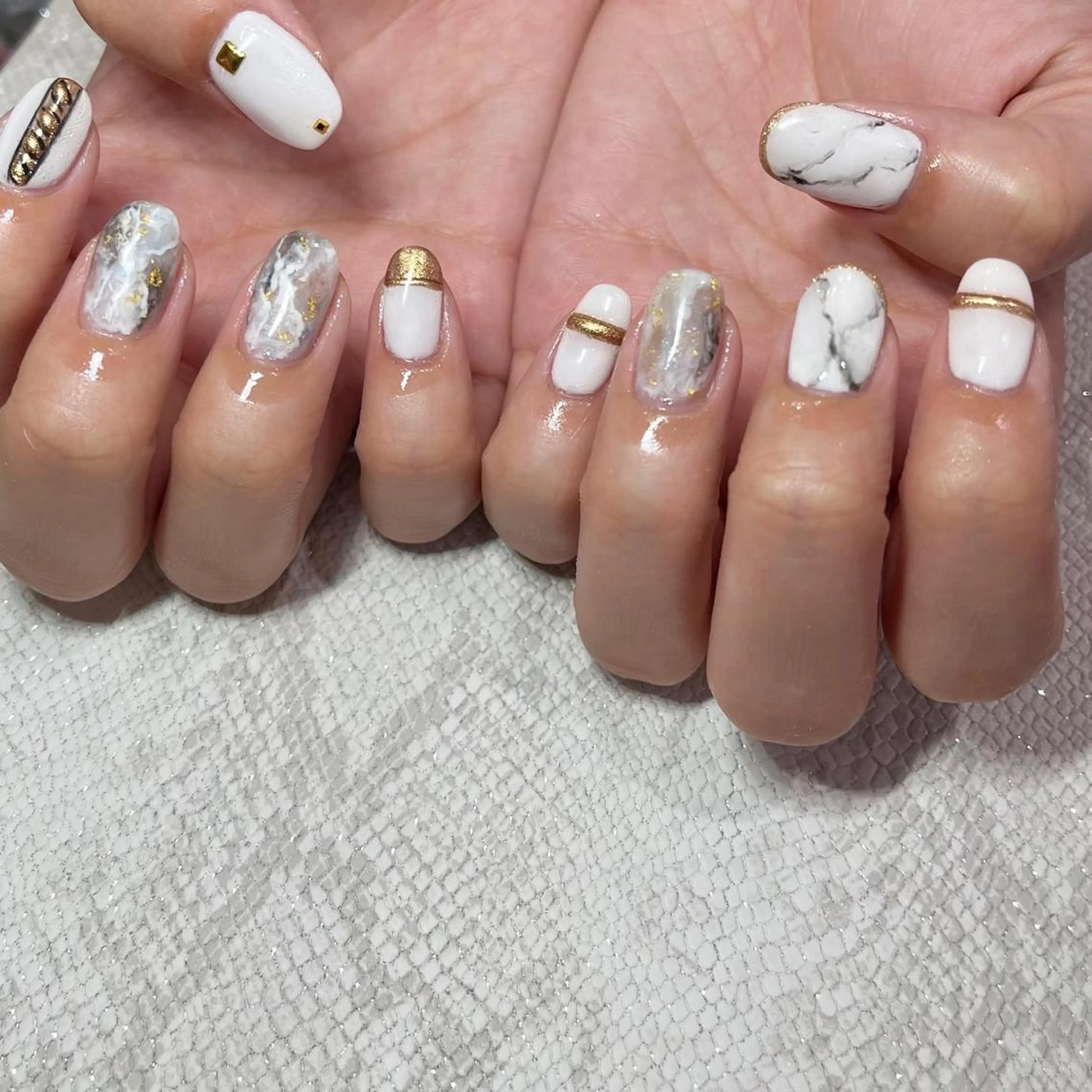 ネイル オーロラネイル クリアネイル 氷ネイル・うるうるネイル 韓国ネイル ニュアンスネイル Salon Ｋのネイルデザイン