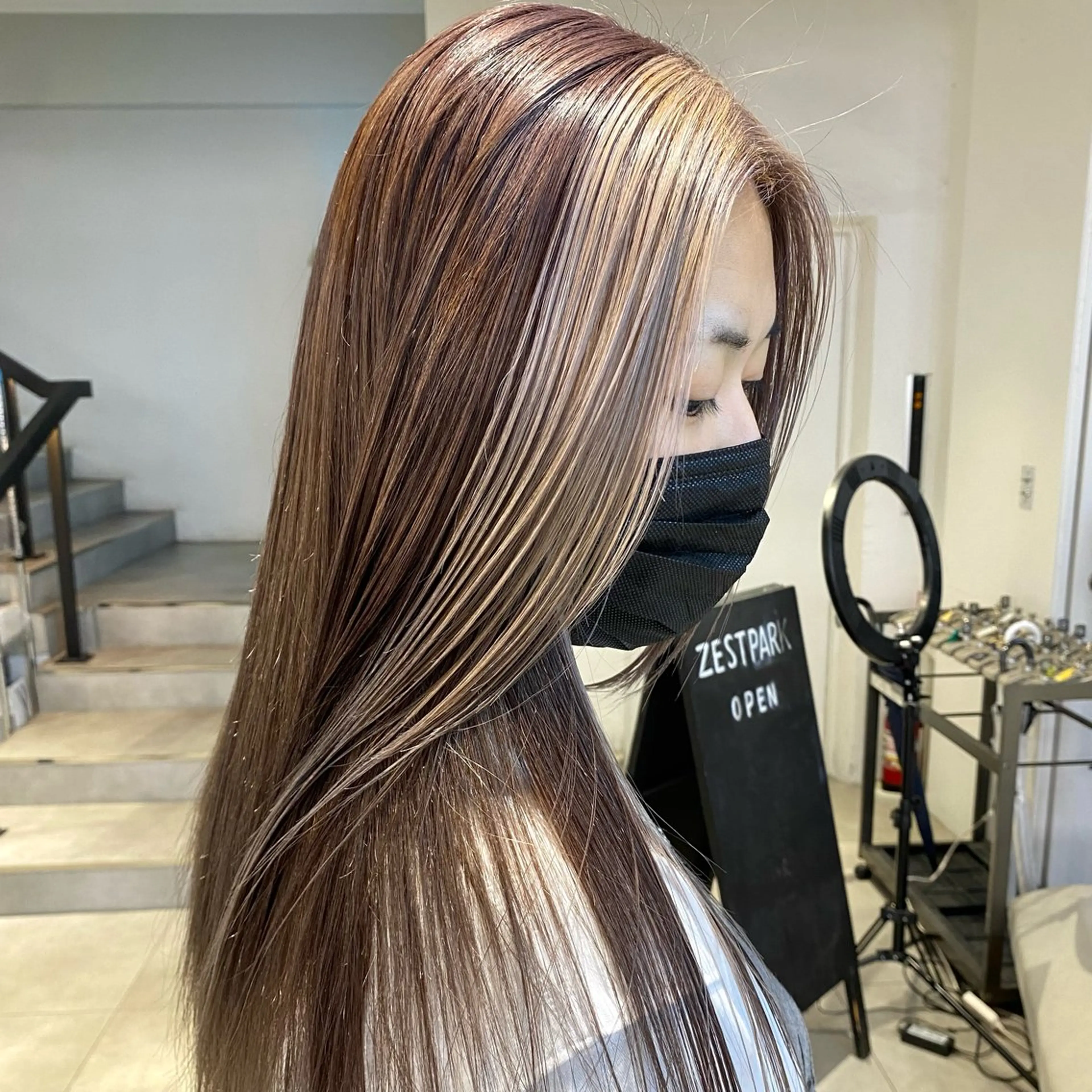 ロング 酸性ストレート・ メンズ 三原 楊子のヘアスタイル