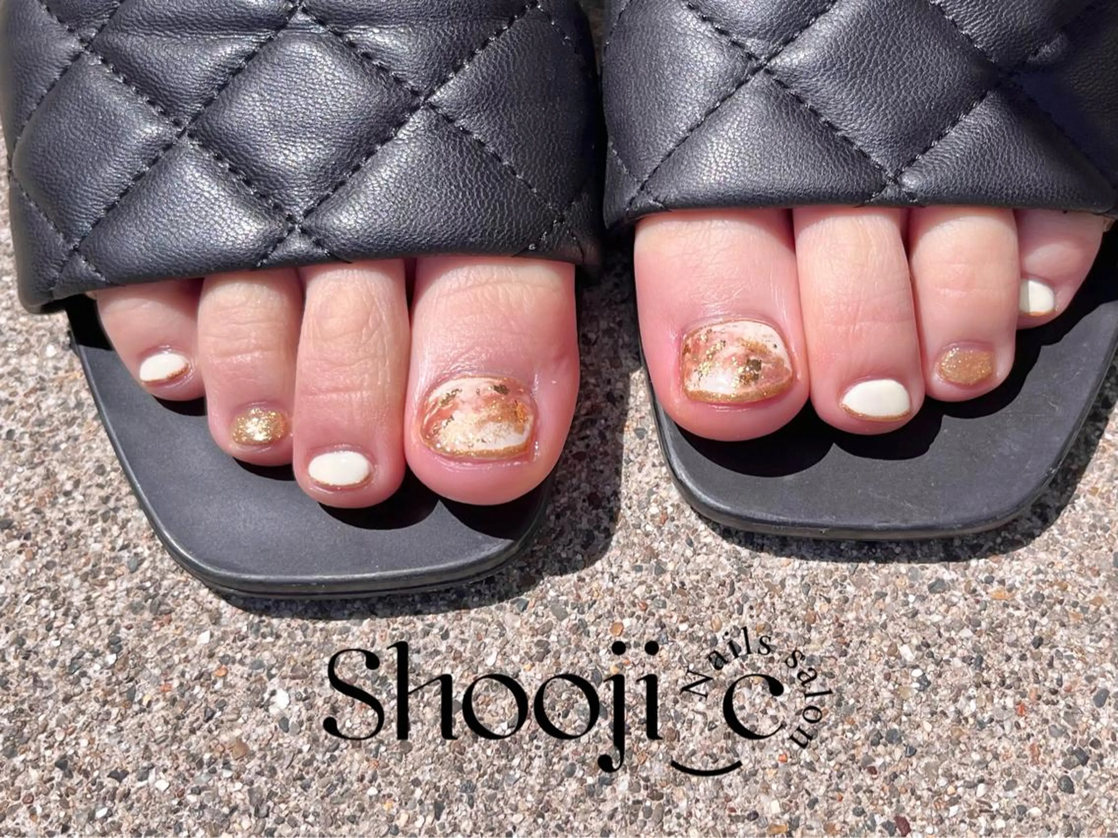 ネイル アートネイル キラキラネイル ラメ(グリッター) ニュアンスネイル シンプルネイル Shooji_c Nail salon所属・Shooji_c Nail salonのネイルデザイン