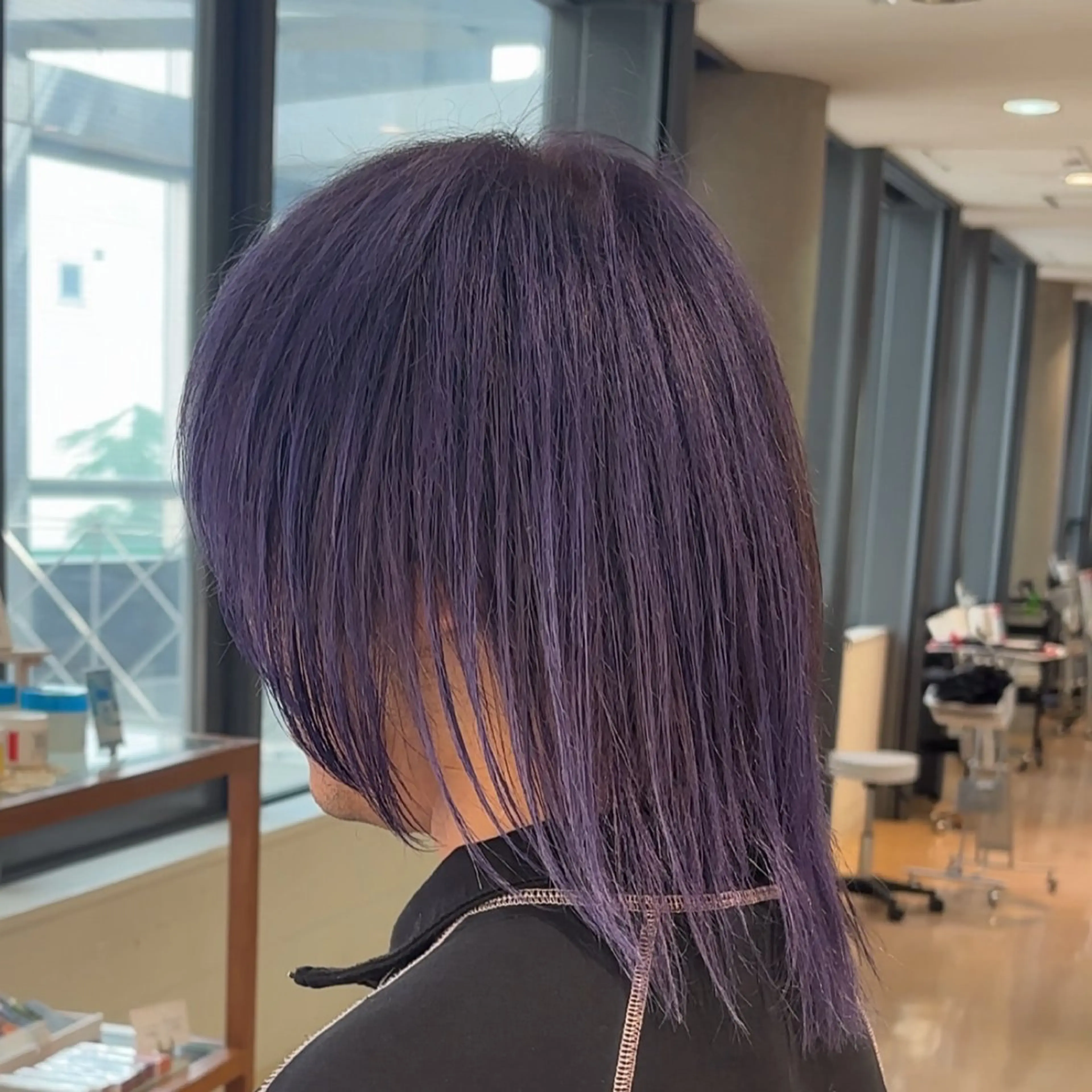 ショート パープルカラー ボブ ウルフカット カット ヘアカラー トリートメント メンズパーマ✨️ ケアブリーチカラーのヘアスタイル