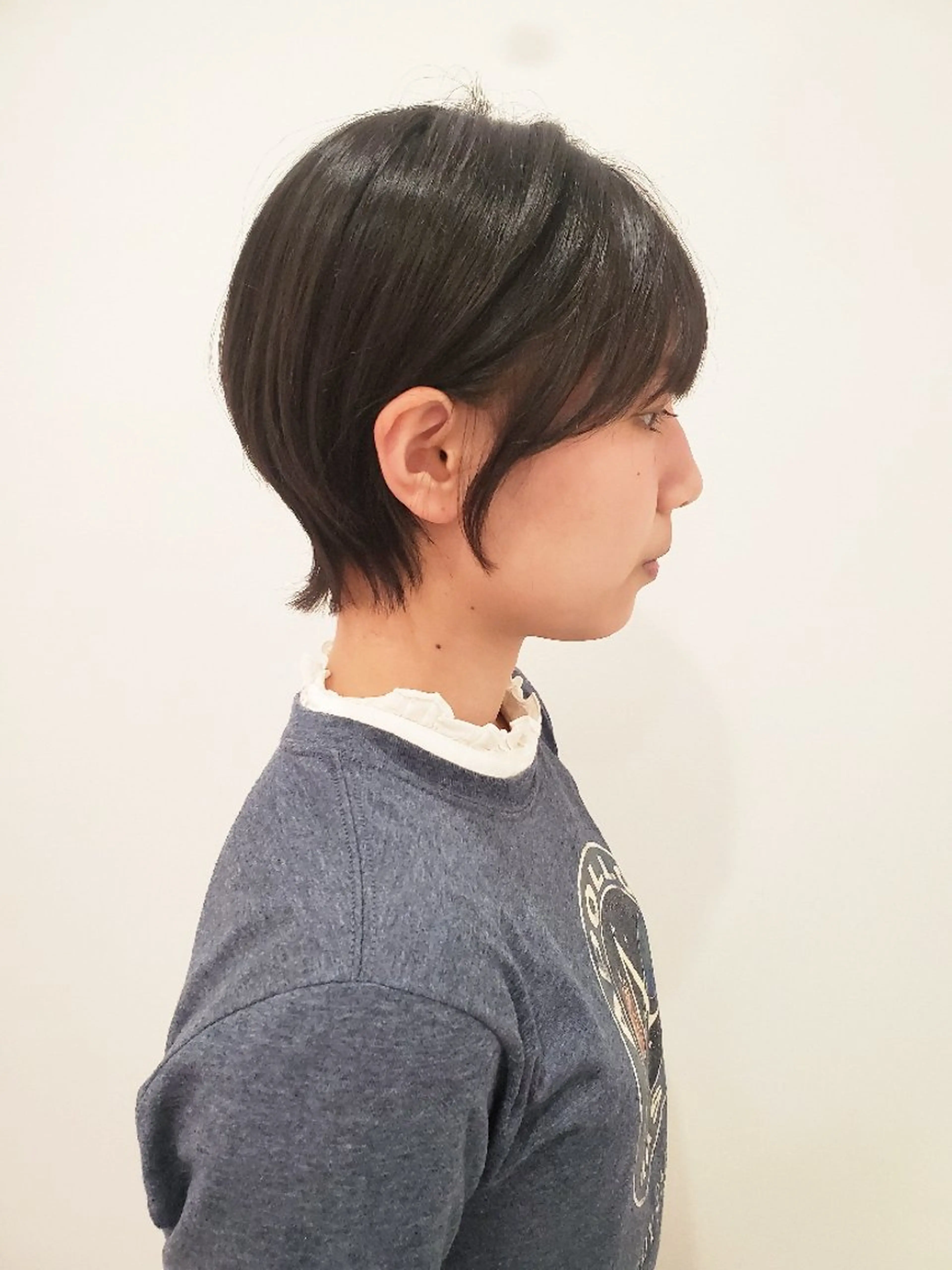 ショート ウルフカット 齋藤 愛美のヘアスタイル