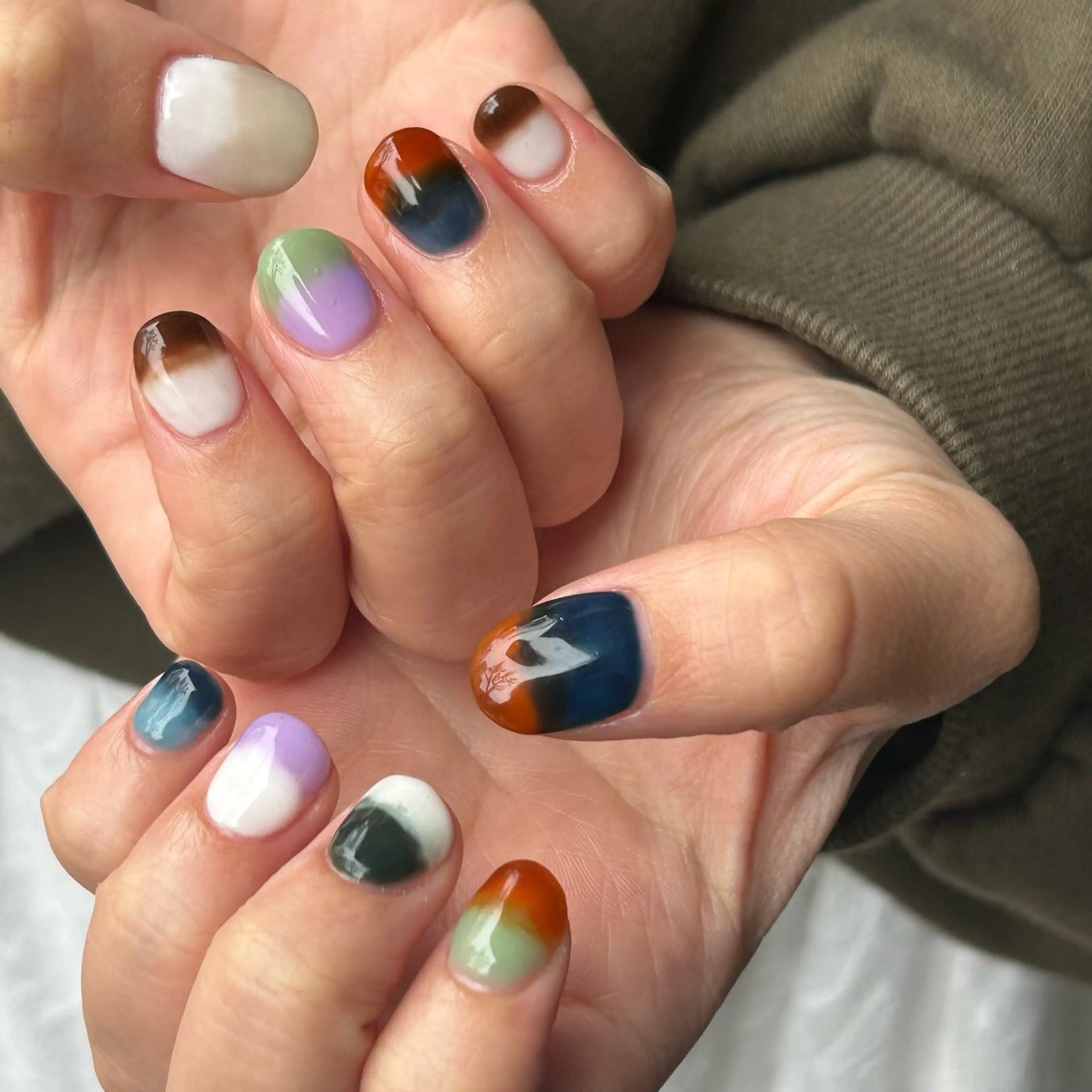 ネイル ハンドネイル ハンドケア 🌀個性派ネイル🌀 シノのネイルデザイン