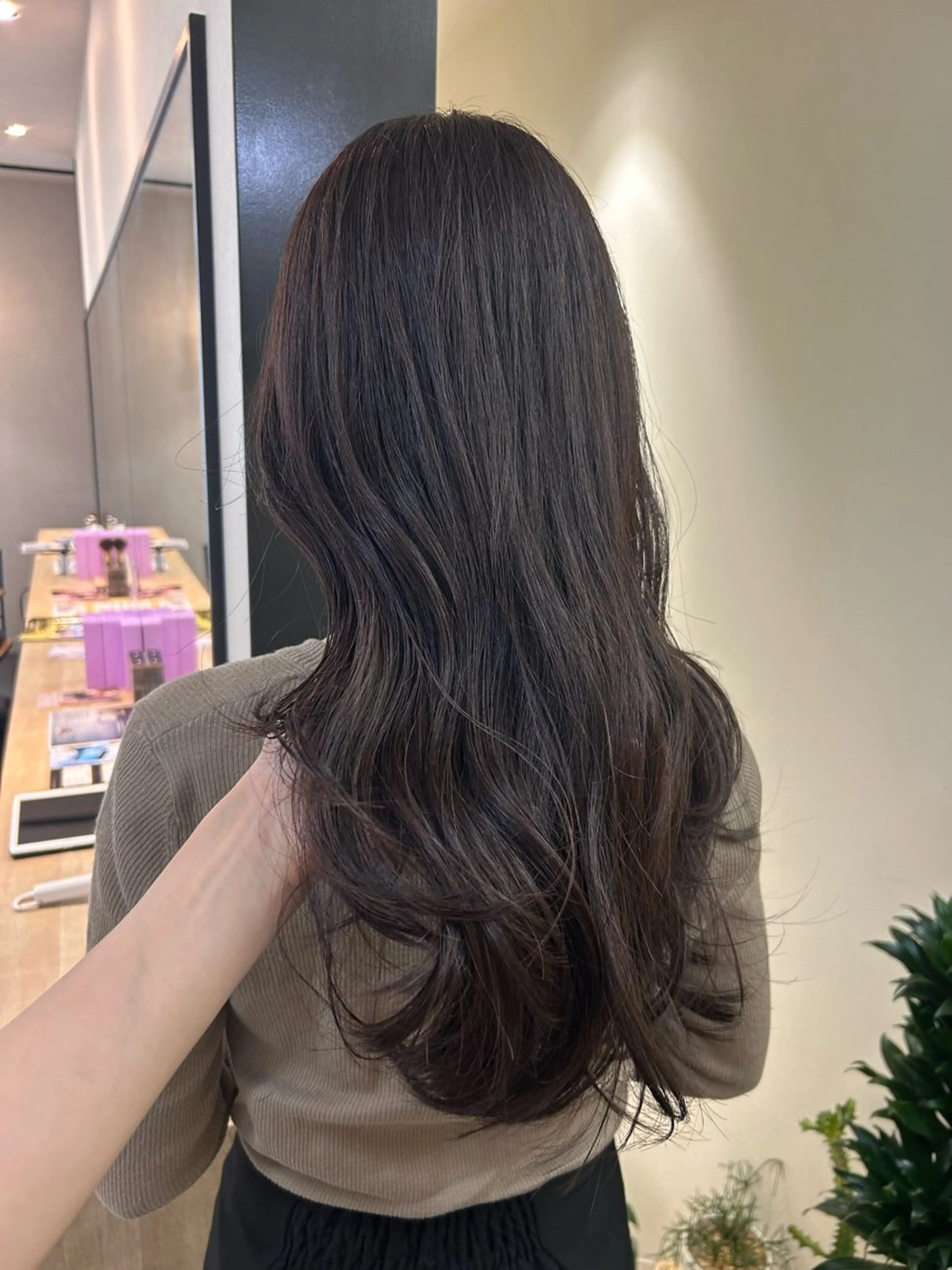 ロング カラー ベージュカラー ラベンダーカラー ラベンダーベージュ カット ヘアカラー トリートメント hub hair レイヤー/透明感のヘアスタイル