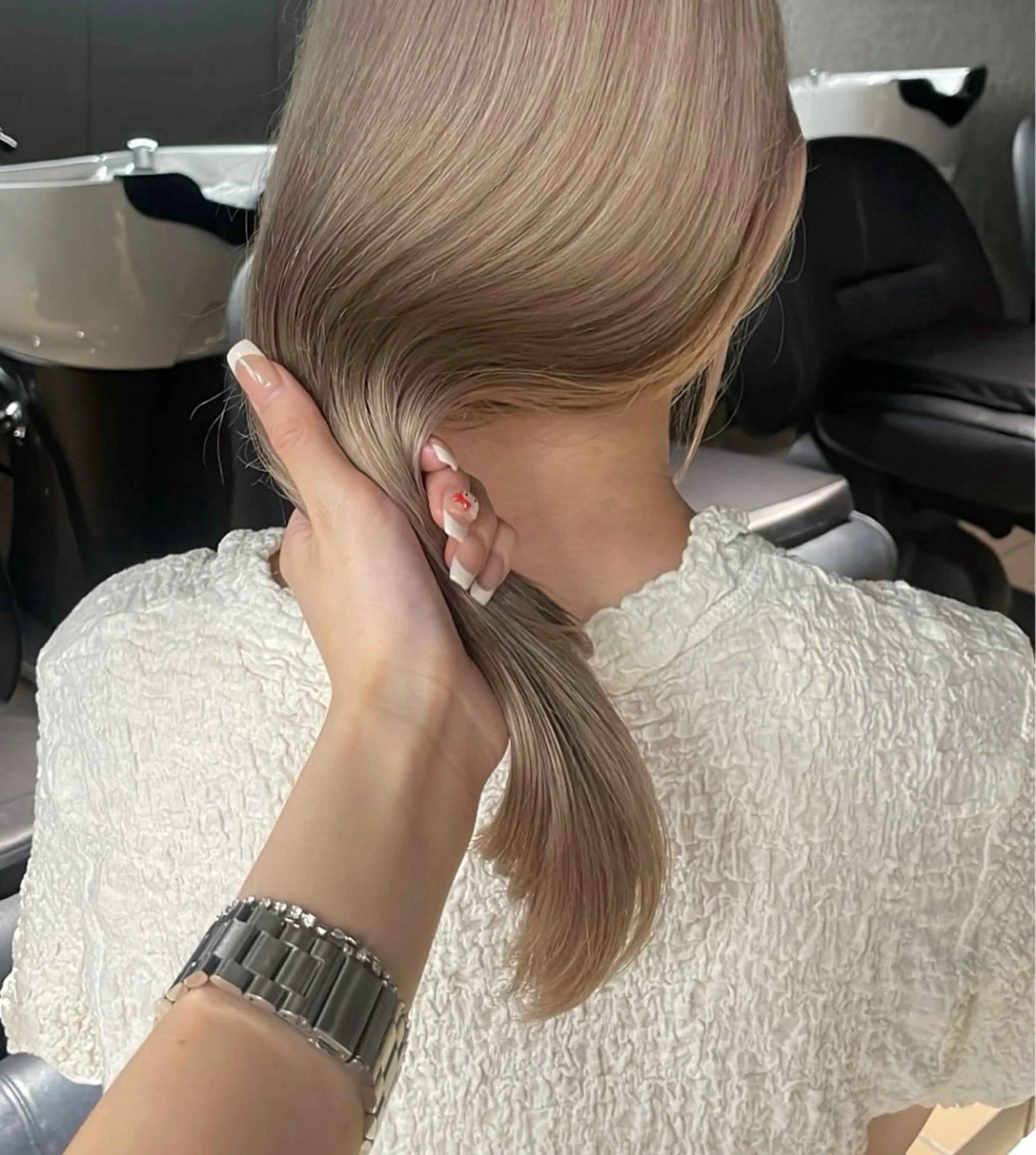 ロング カラー ベージュカラー ブリーチ ブラウンカラー ミルクティーベージュ 名古屋栄♡PELE/ ブリーチ/ハイトーンのヘアスタイル