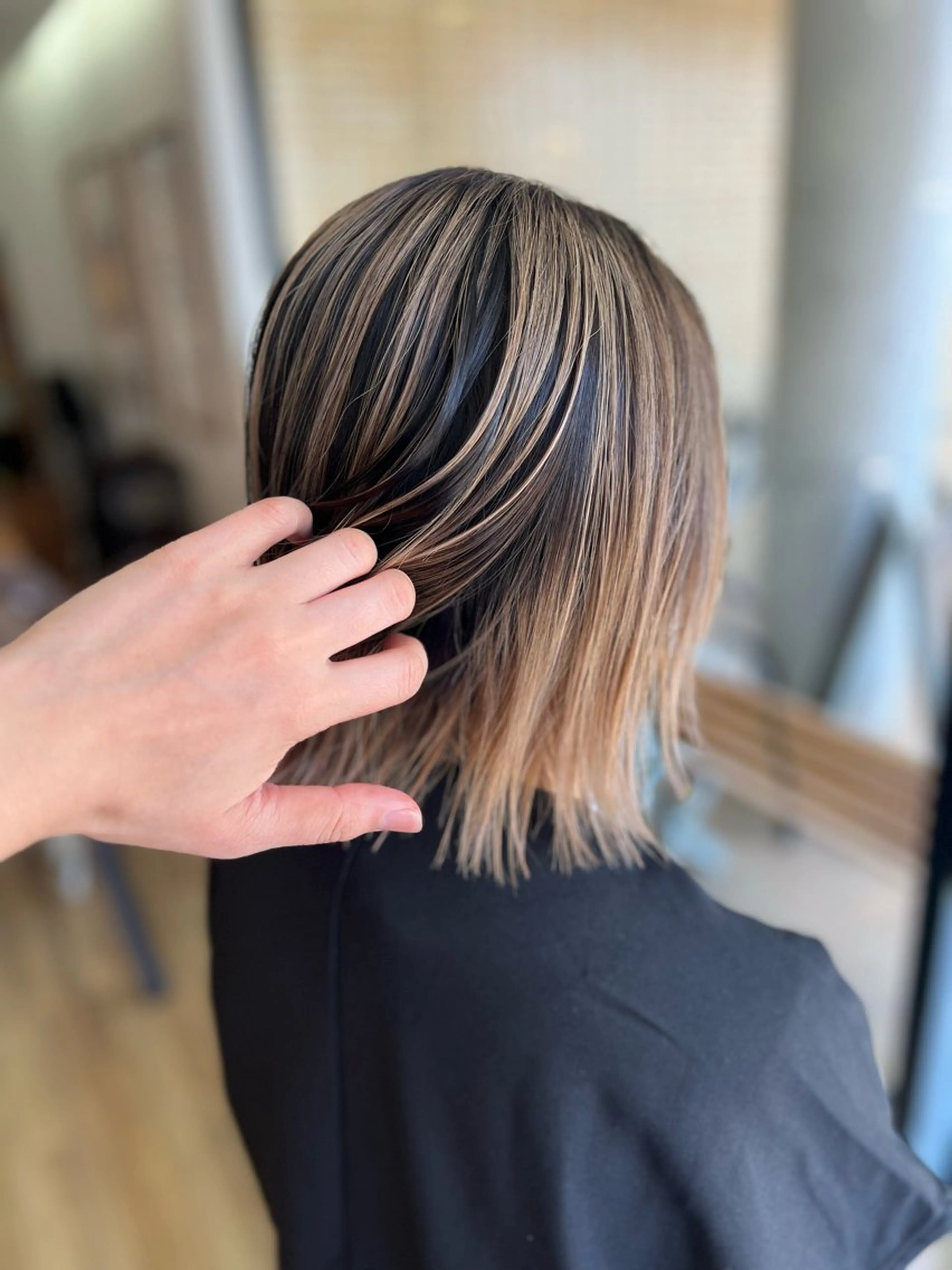ショート カラー バレイヤージュ レイヤーカット ヘアカラー トリートメント 堀 望美のヘアスタイル