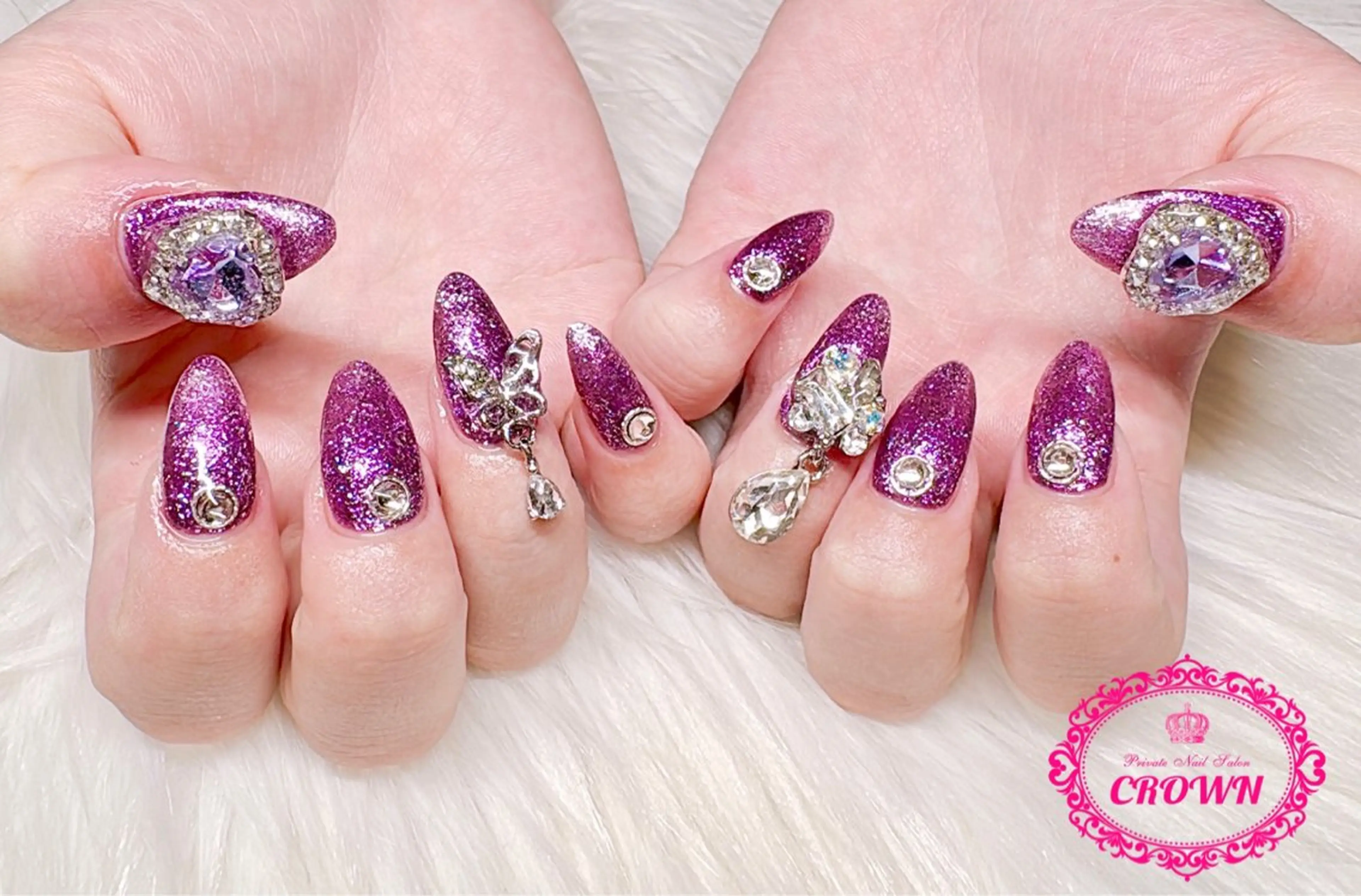 ネイル CROWN プライベートサロンのネイルデザイン