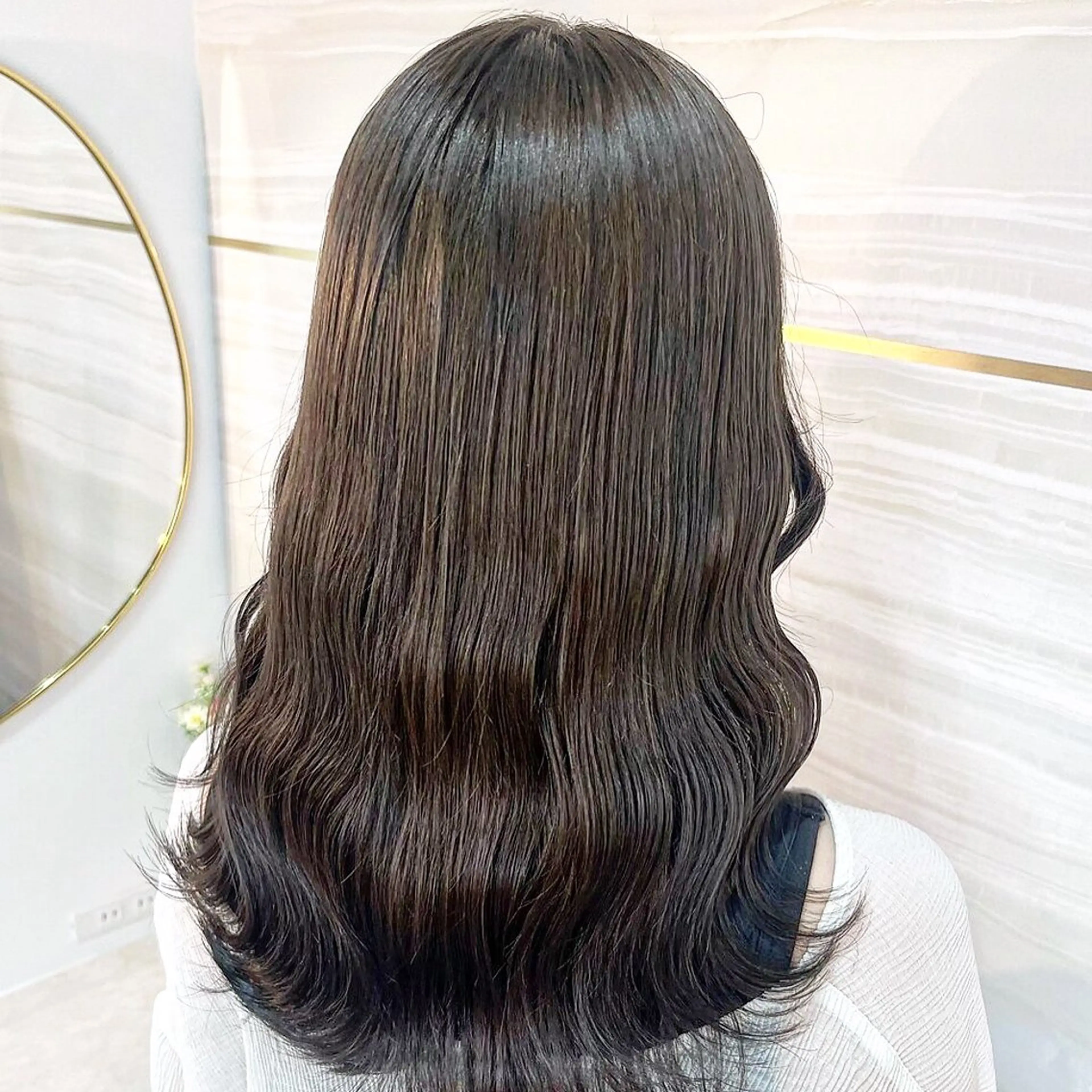 セミロング カラー ヘアカラー 💙Ami💙 elubylovisのヘアスタイル