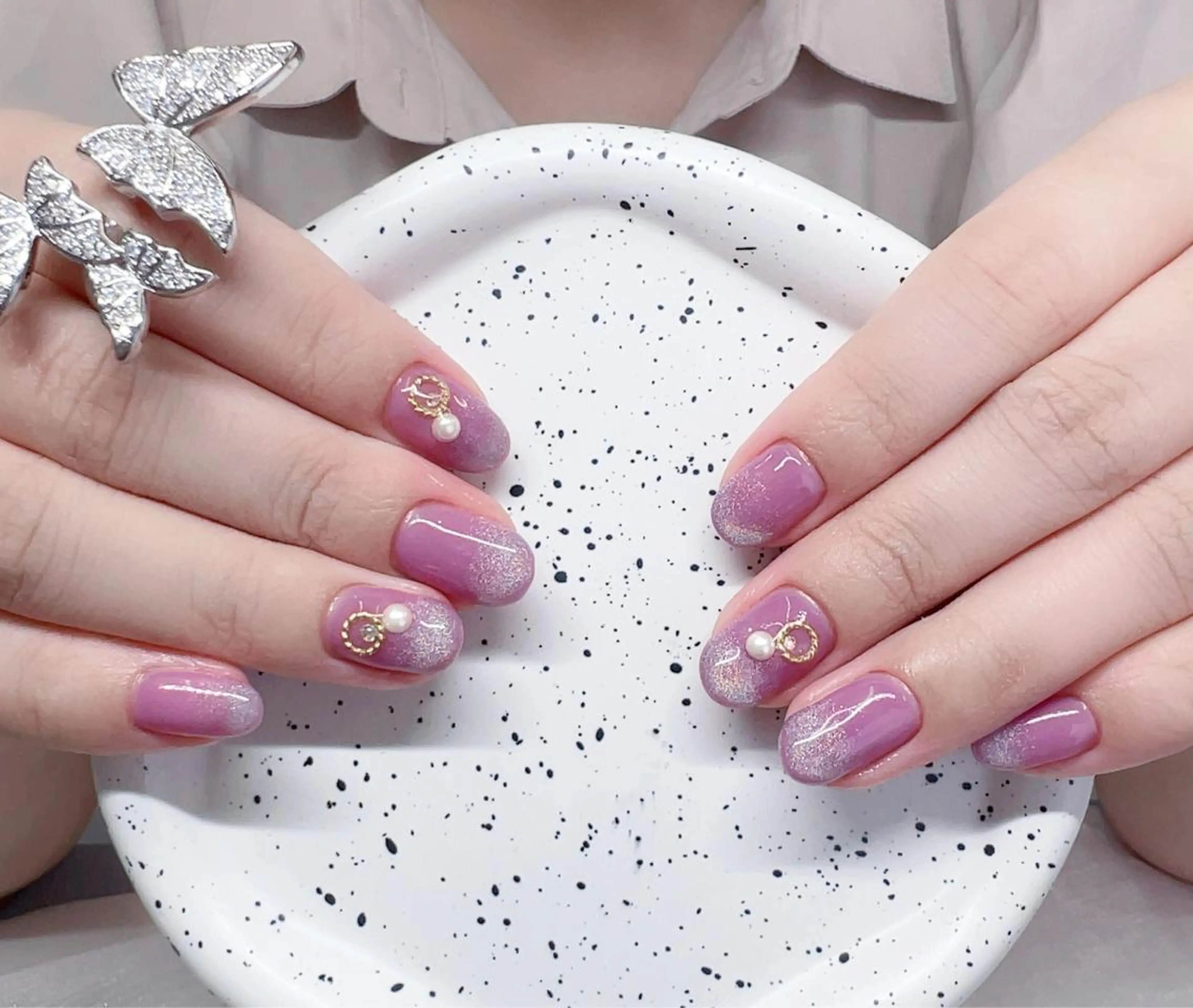 ネイル AngelChris ビューティーサロンのネイルデザイン