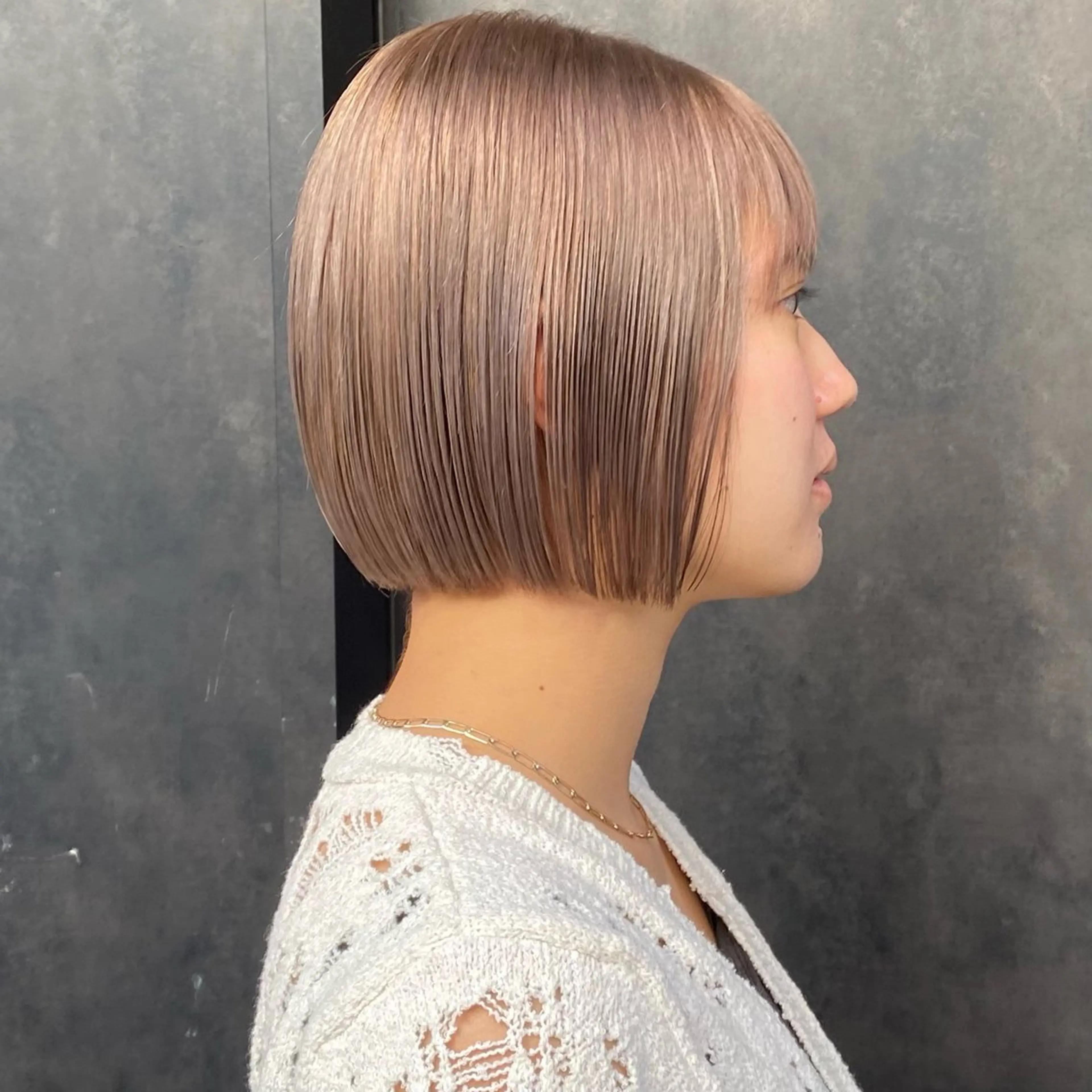 ミディアム カラー ベージュカラー 透明感カラー ミルクティーベージュ ヘアカラー 比嘉 陽のヘアスタイル