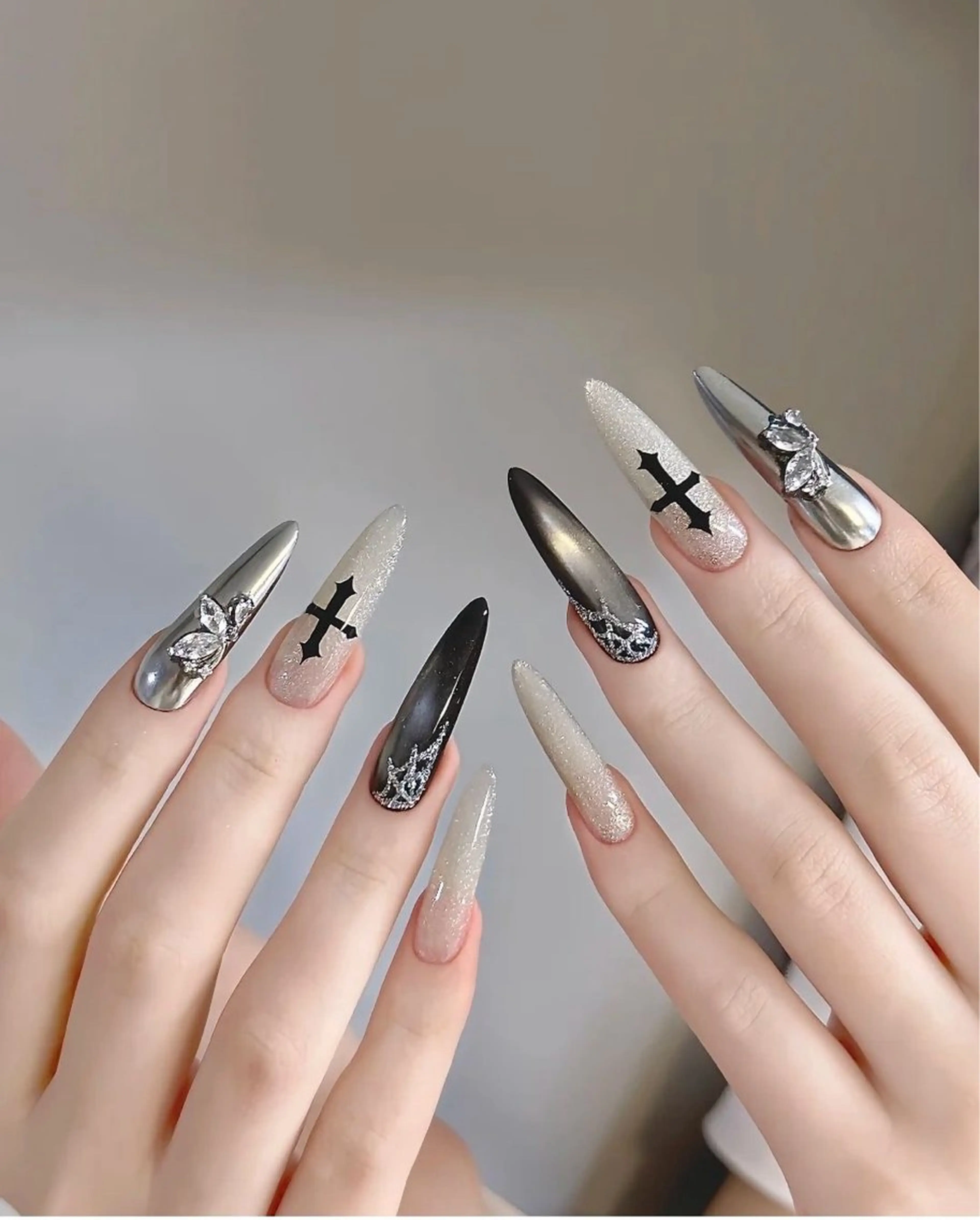 ネイル アートネイル オーロラネイル ブルー チークネイル フットネイル ハンドネイル NICY NAIL所属・NICY NAIL 池袋のネイルデザイン