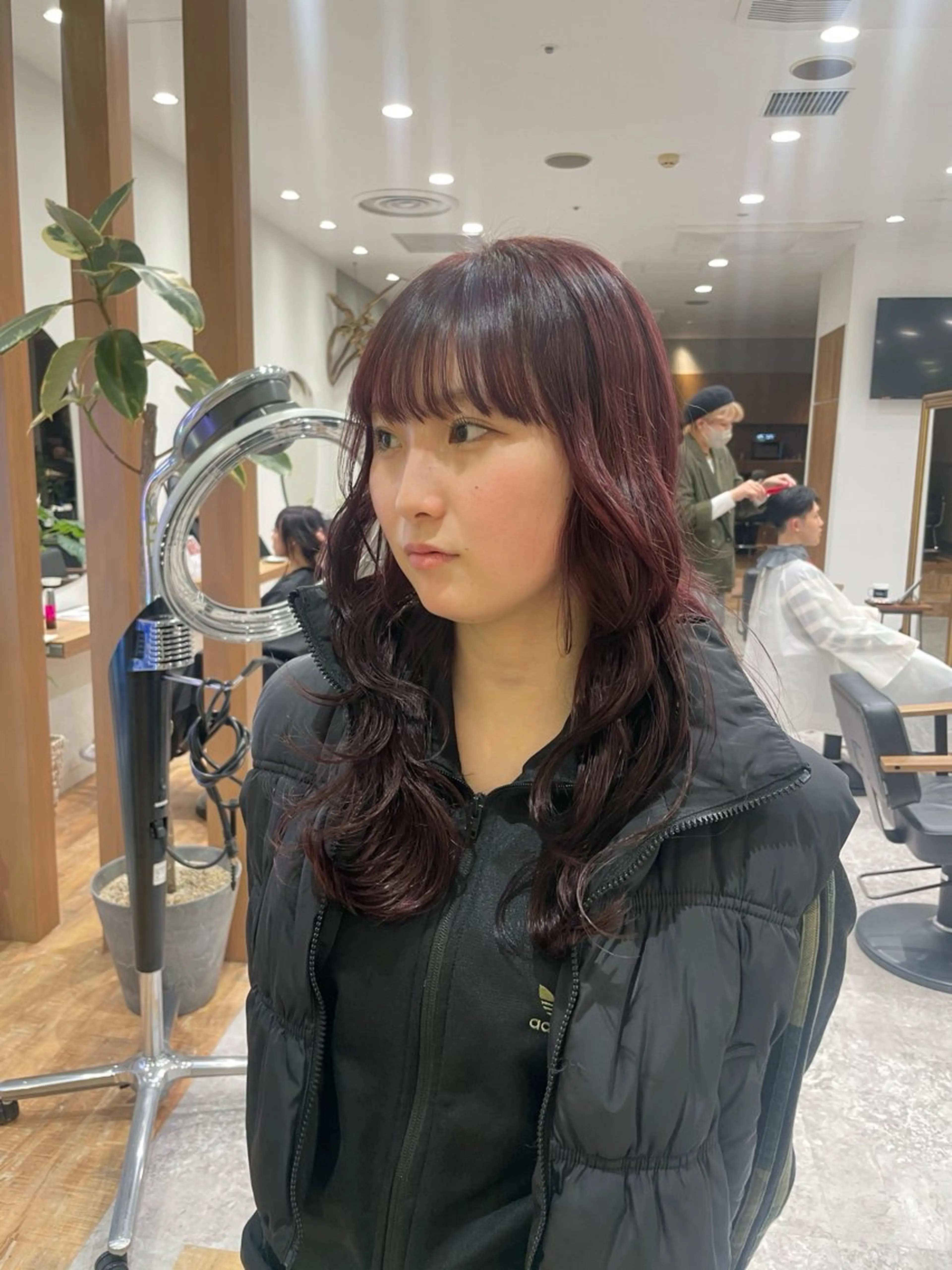 ロング カラー ブリーチ イルミナカラー トリートメント ヘアカラー トリートメント 🌼髪質改善🌼 うちぼりまい🌼のヘアスタイル