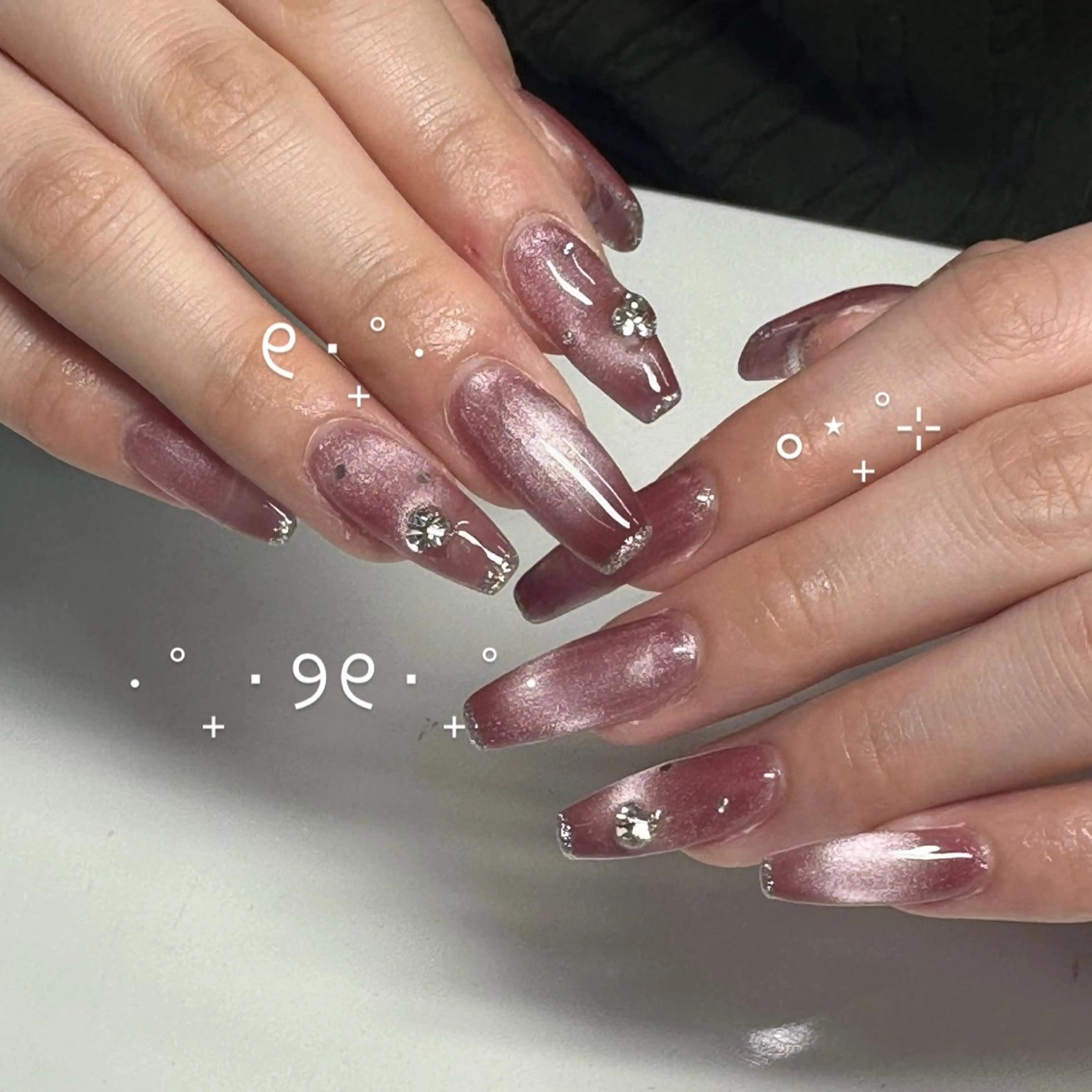 ネイル ラメ(グリッター) シルバー ハンドネイル WOLTOKYO yunaのネイルデザイン