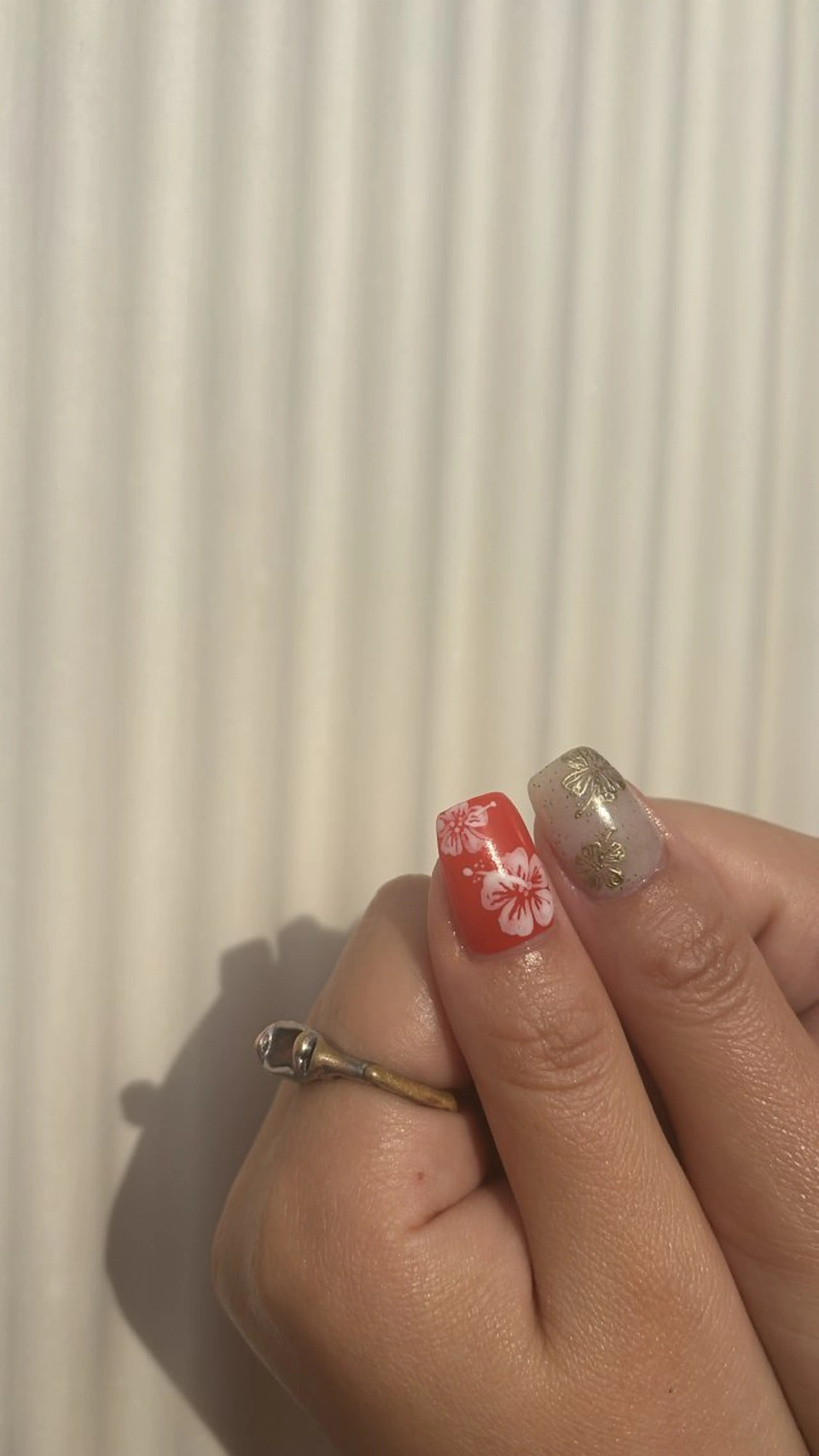 ネイル nailsalon hue所属・小山 羽奈のネイルデザイン