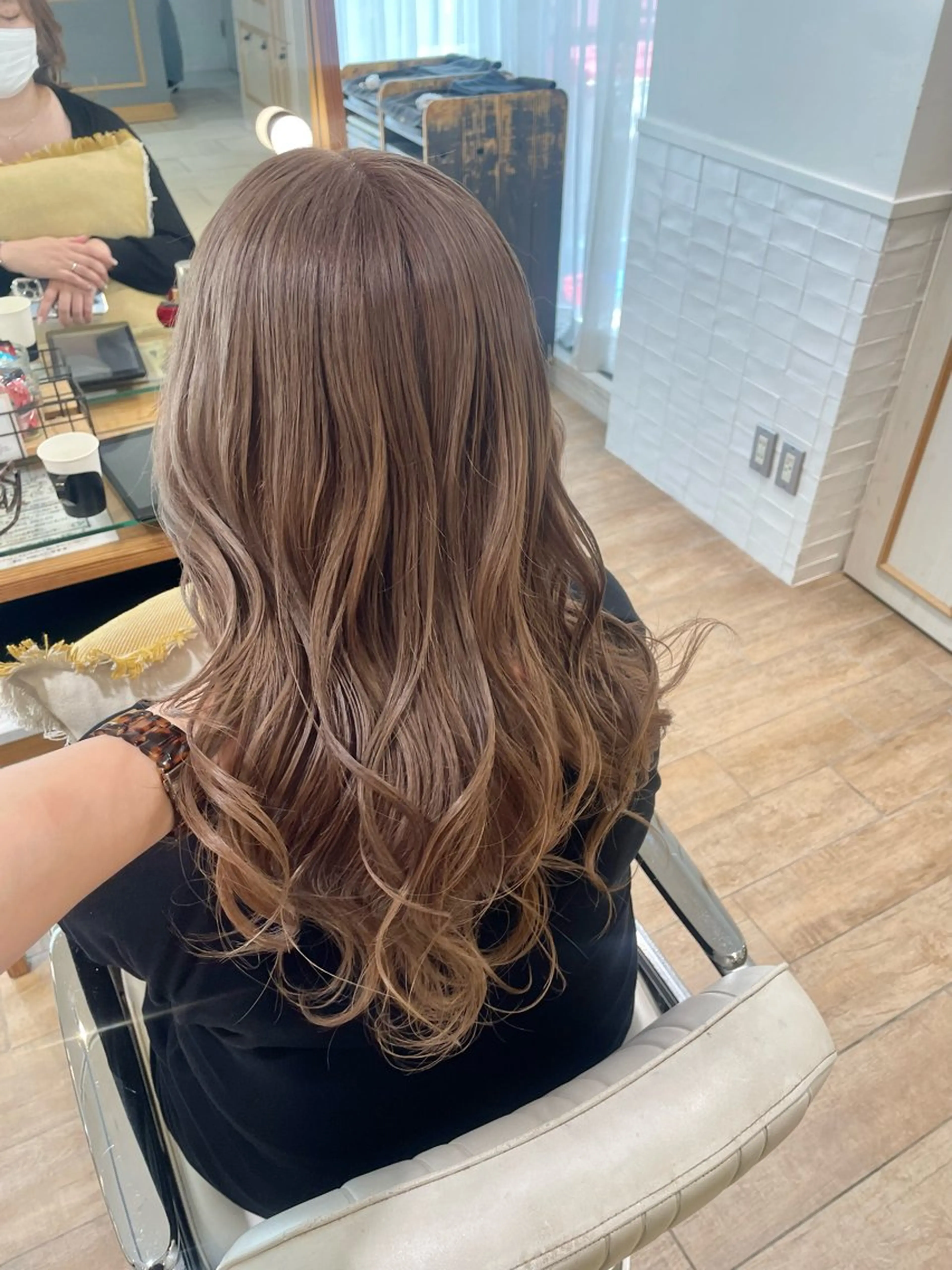 セミロング カラー ヘアアレンジ ヘアカラー トリートメント ハイトーンピンク🍑 ブリーチ🍑RINAのヘアスタイル